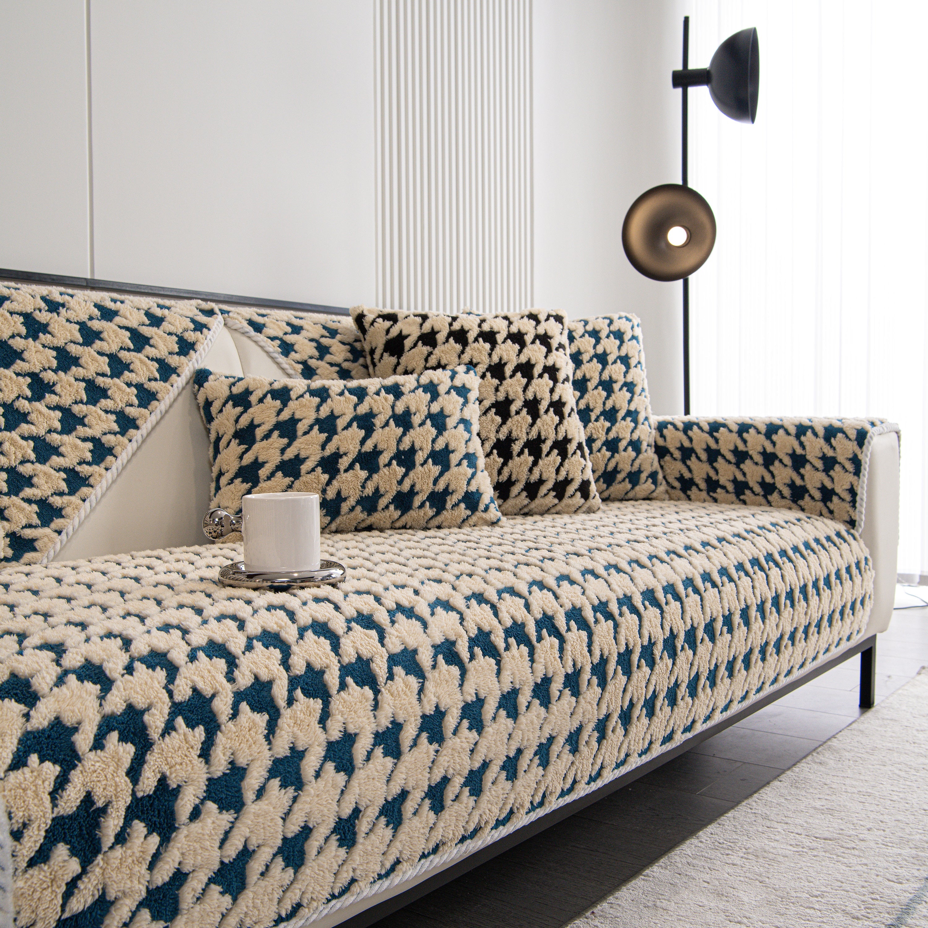 Winter Thickened Sherpa Fleece Houndstooth Sofa Cushion, Non-slip Sofa Cover With Plush
