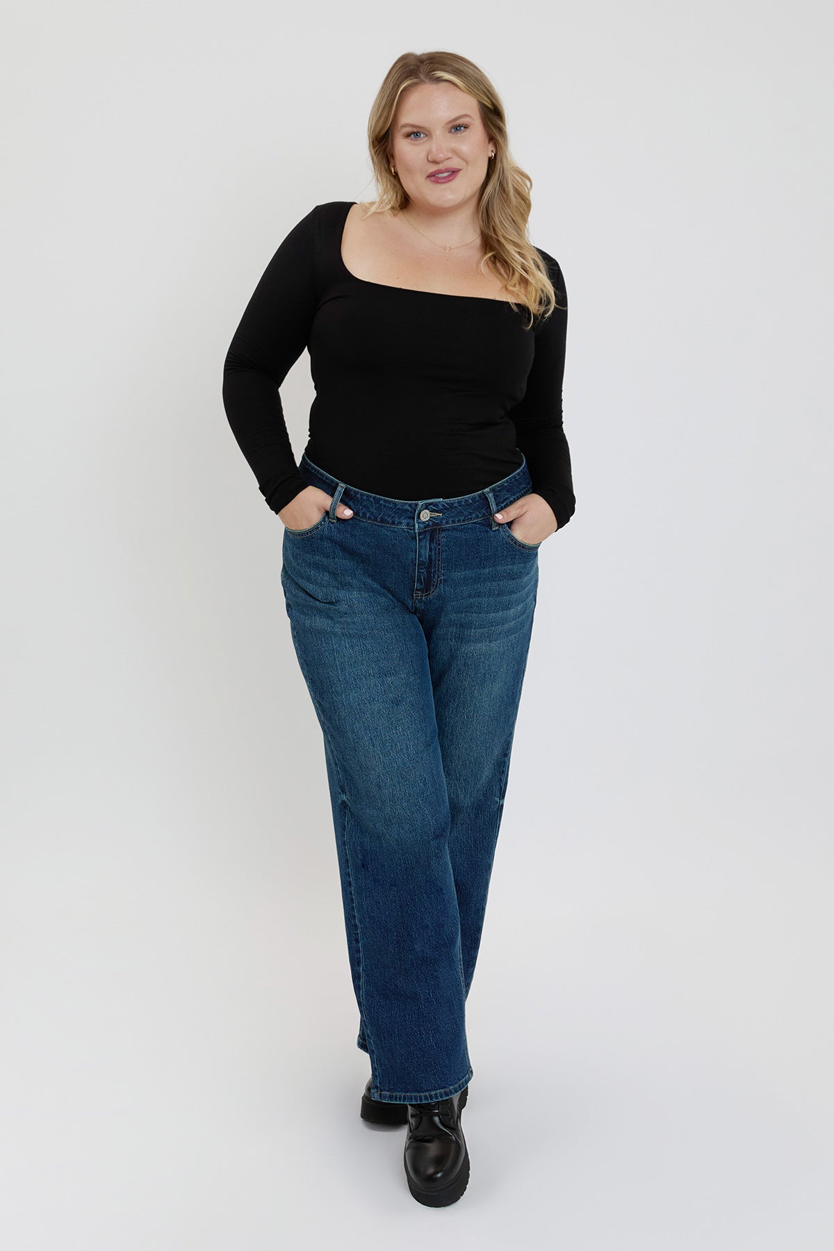 Women's Plus Britney Low Rise Wide Leg Jeans