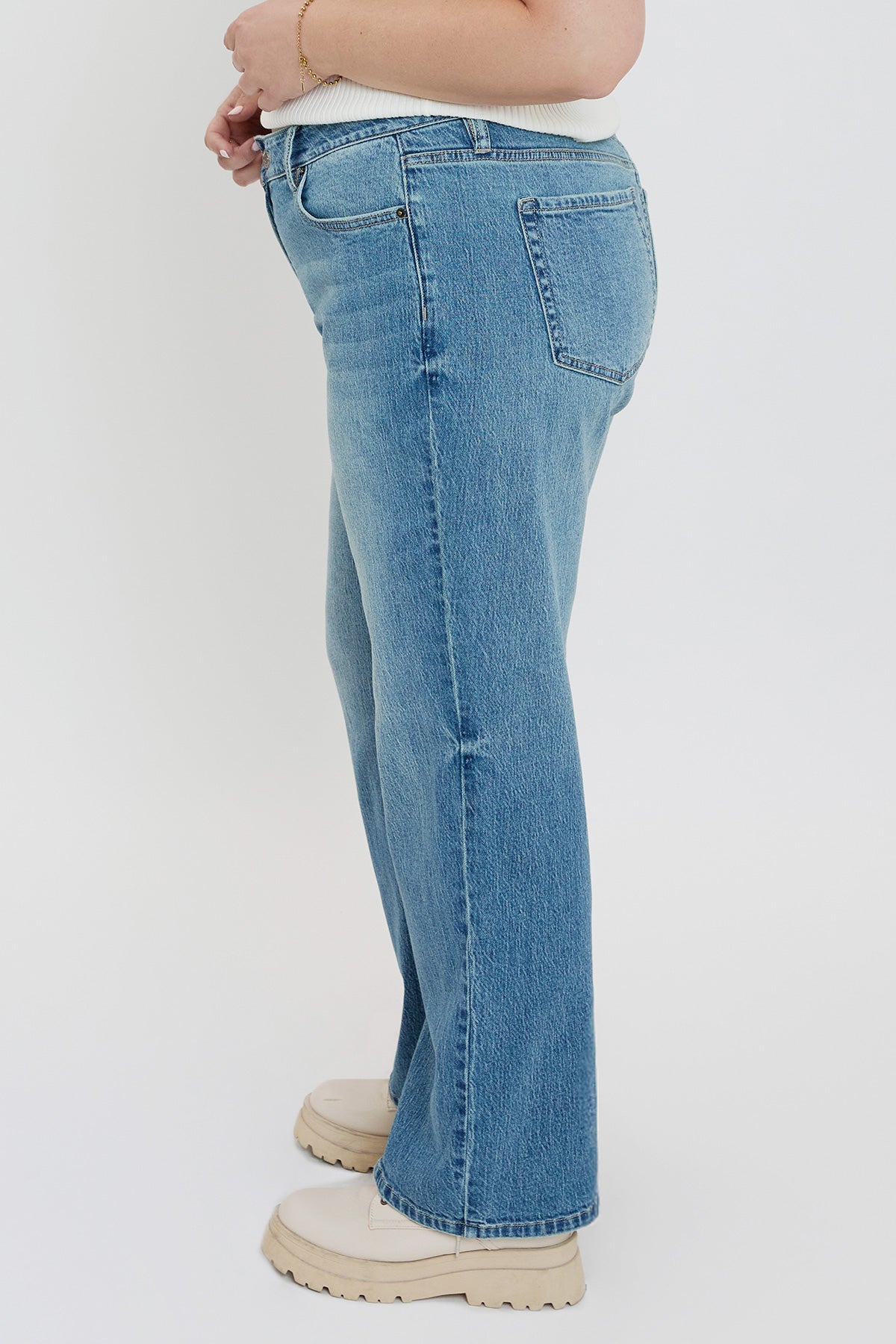 Women's Plus Britney Low Rise Wide Leg Jeans