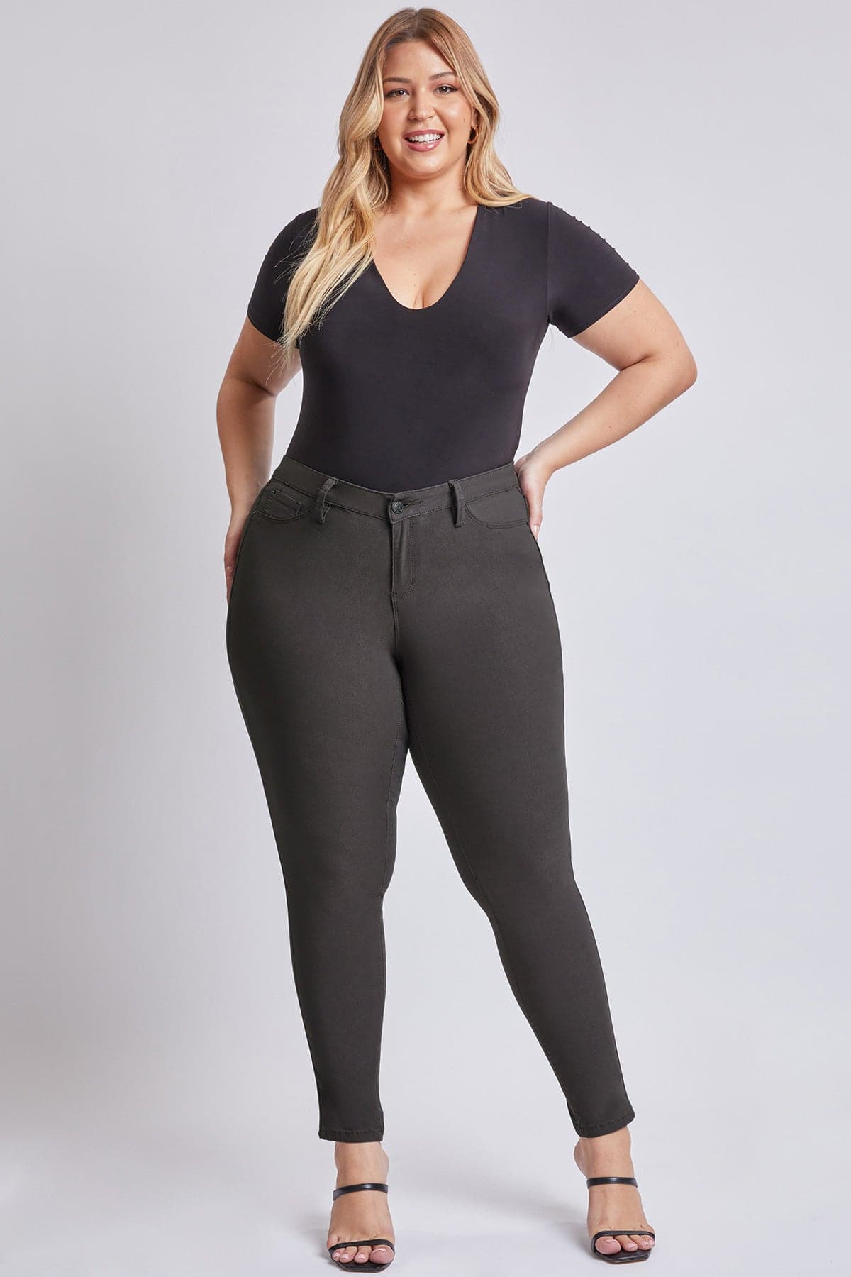 Women's Plus Mid Rise Hyperstretch Skinny Pants