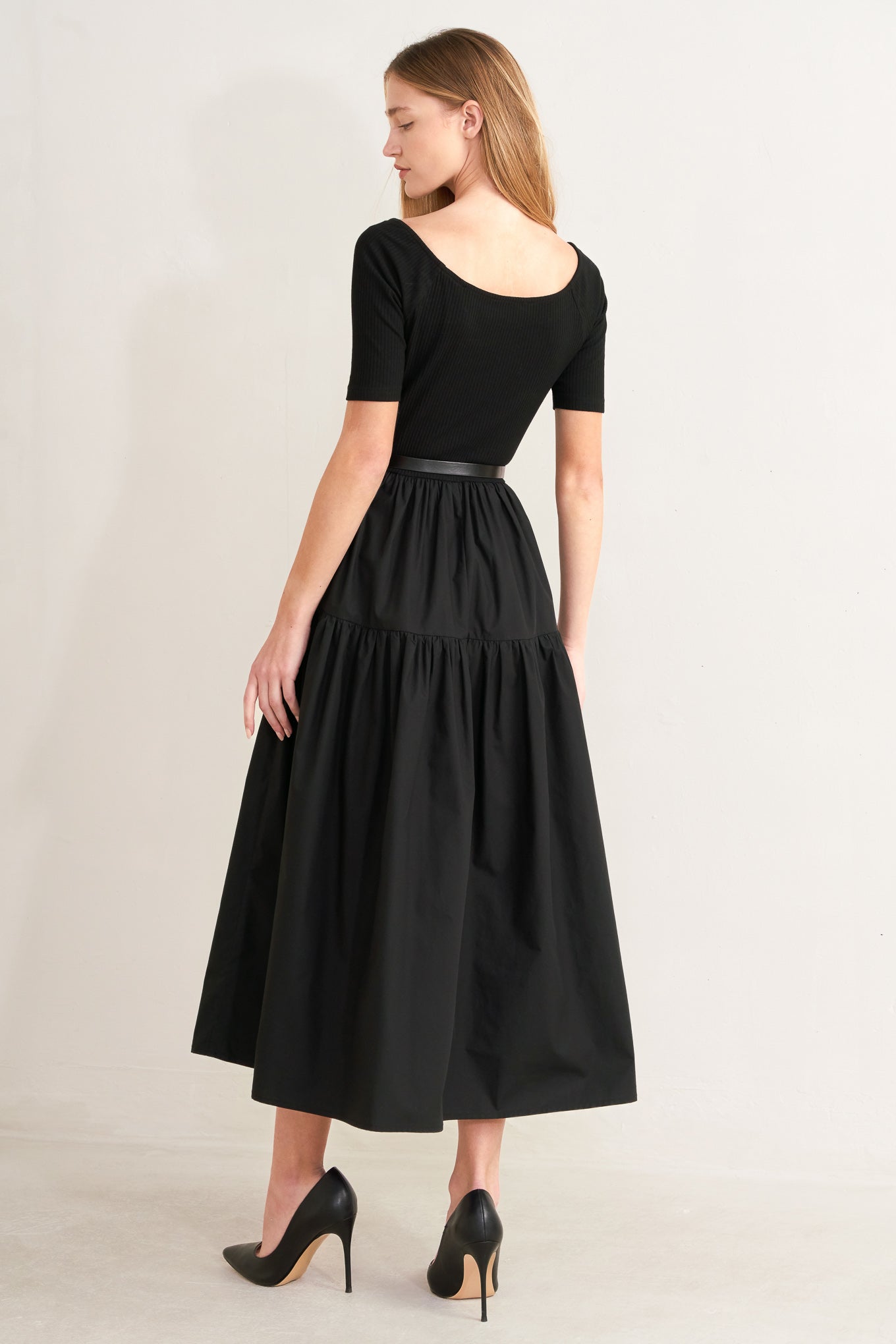 Saddle Breeze Black Midi Dress