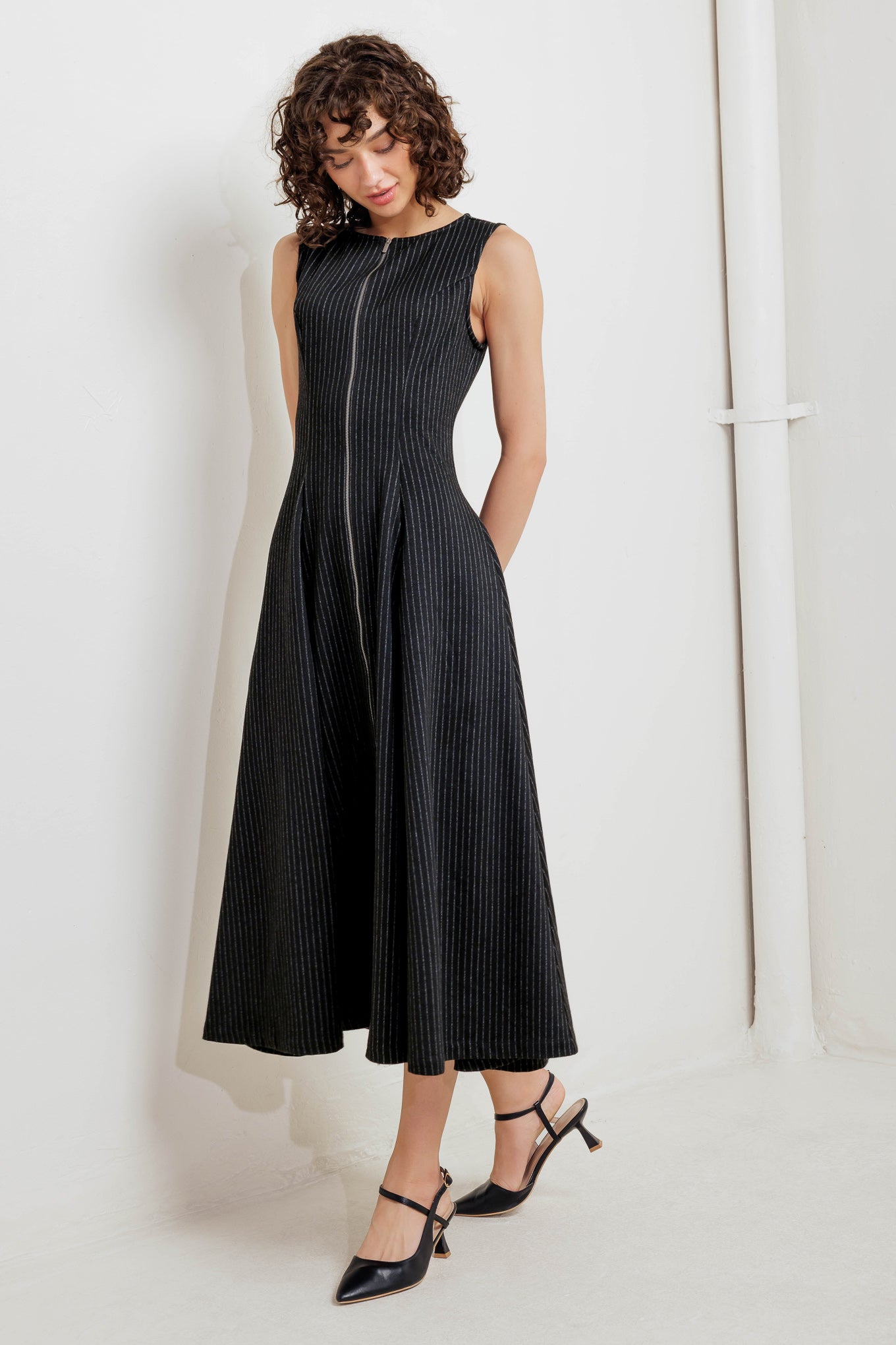 frame midi dress FRAME Women's The Serene Midi Dress | Navy | Denim