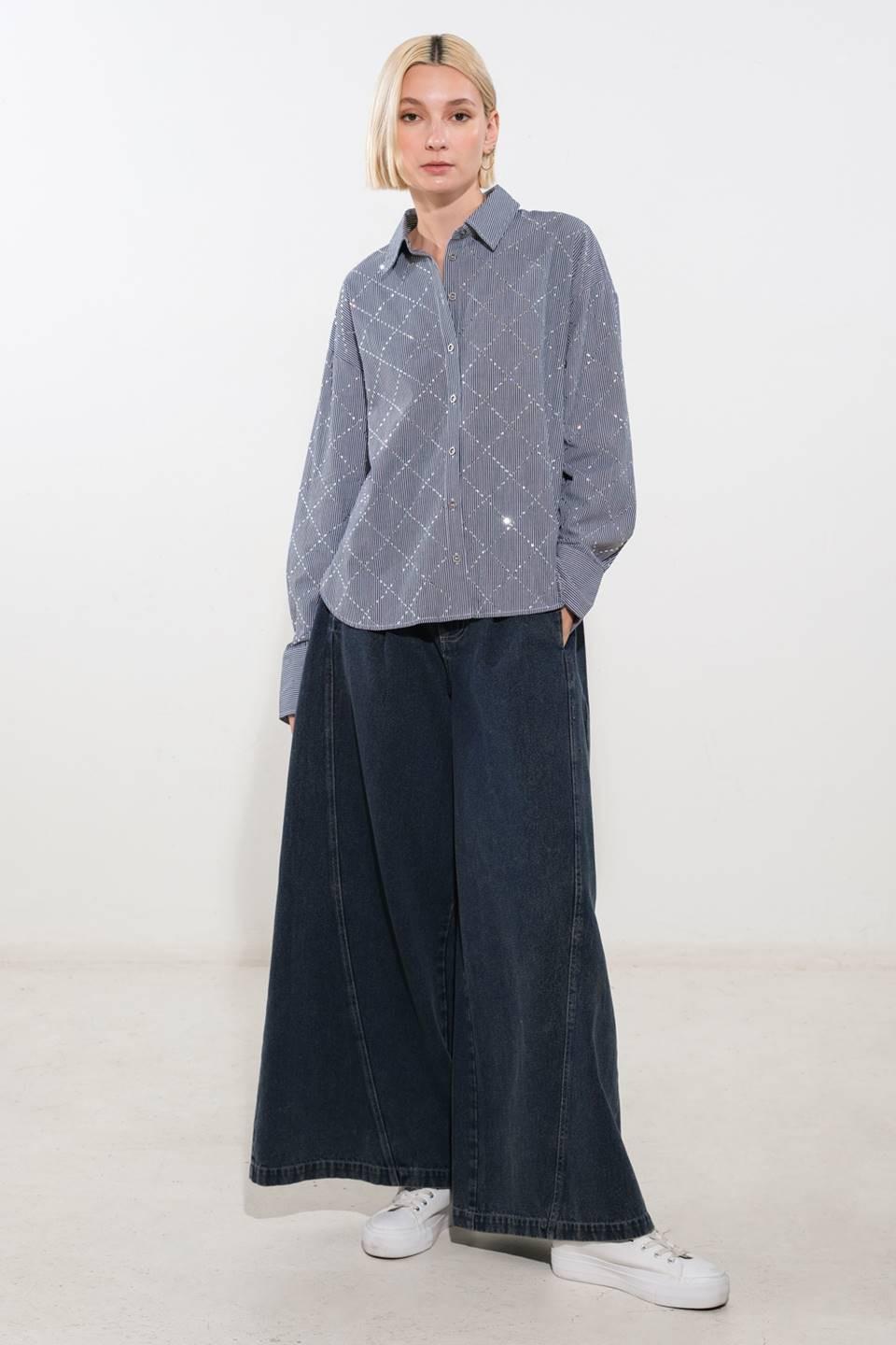 Graceful Appearance Woven Top