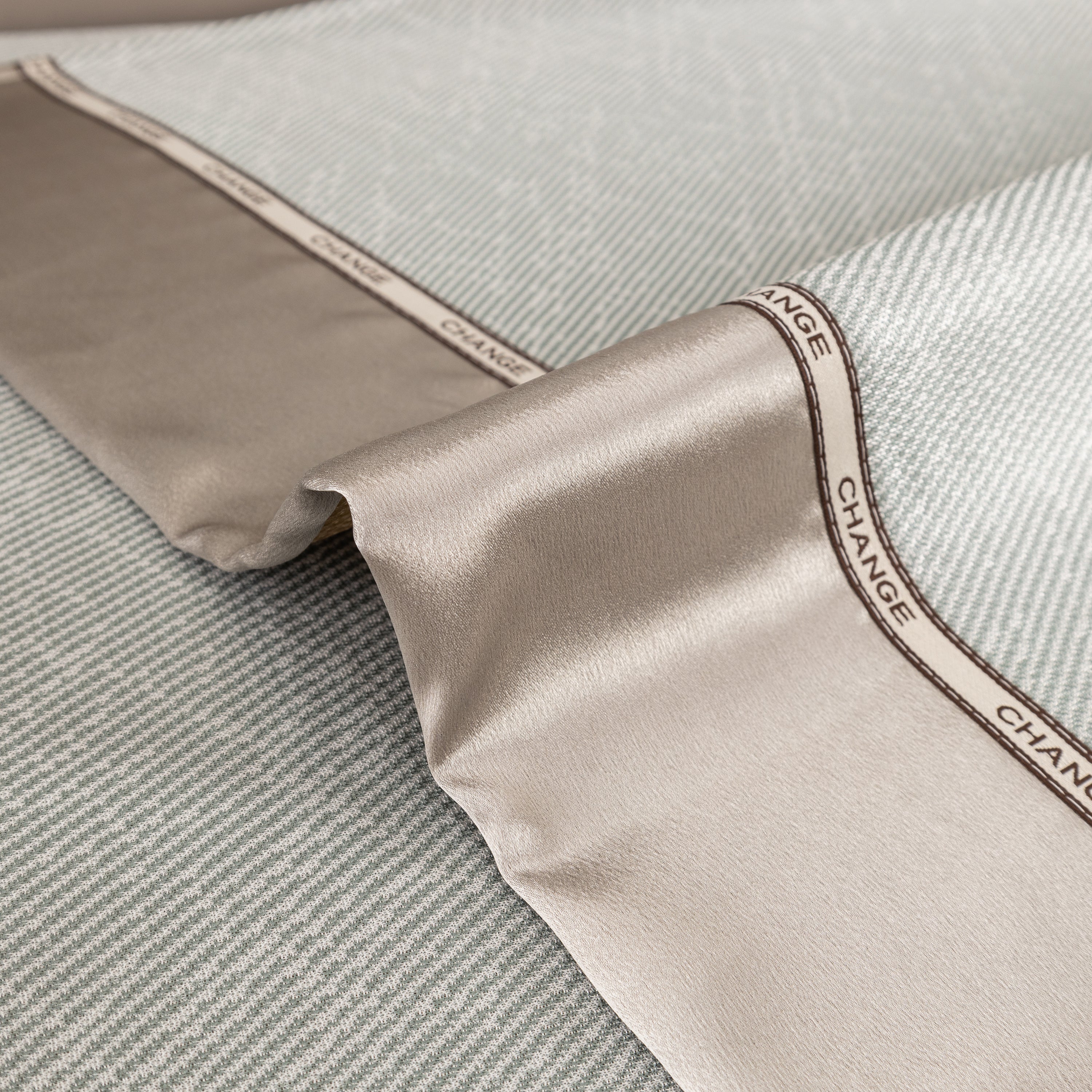 Non-slip Universal Couch Covers For Sectional Sofas & Cushions - Slipcovers For Dogs And Pets