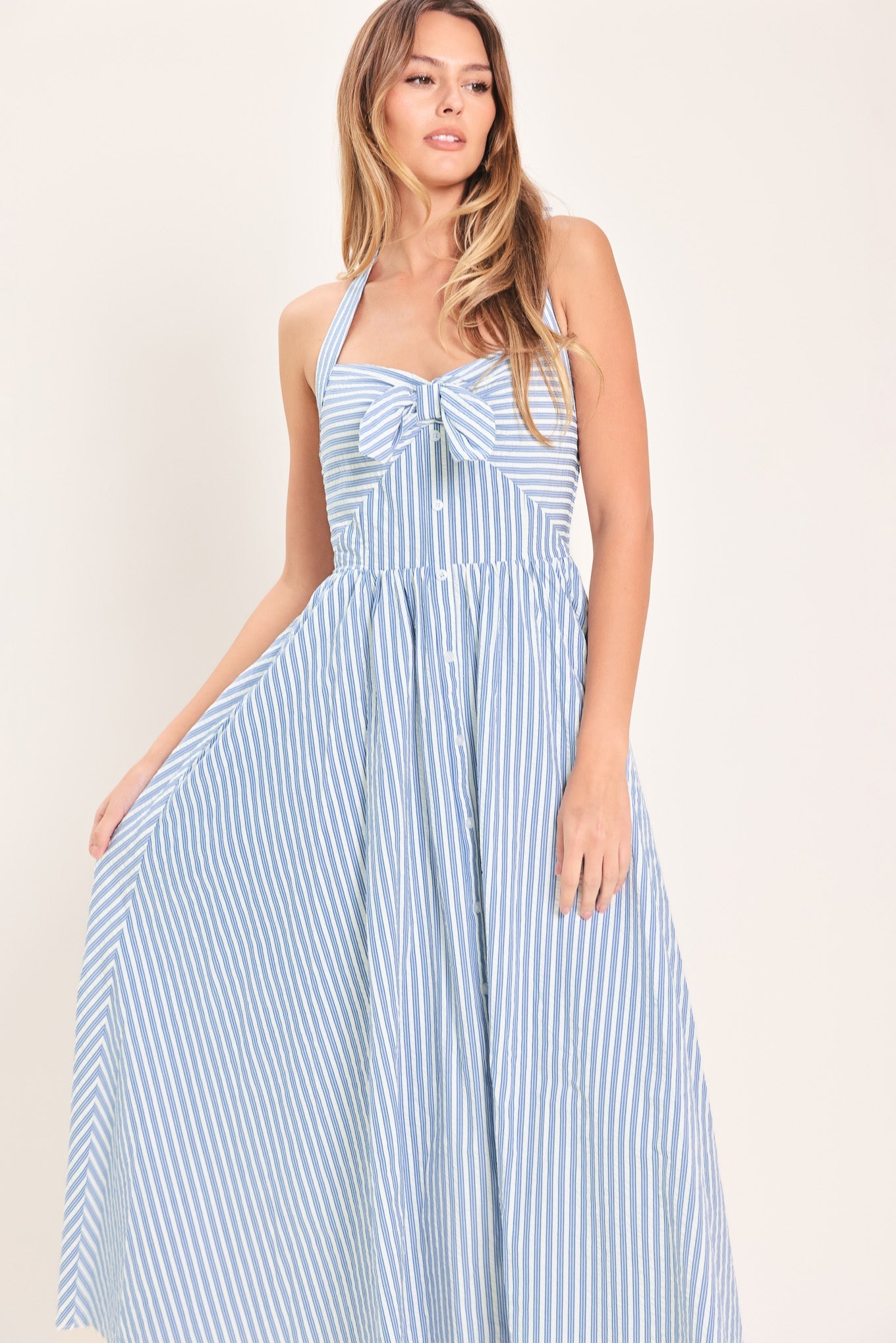 midi day dress Best Emerald Gingham Dress, 1X - The Mint Julep Boutique Indulge in elegance with the Sunny Days Floral Midi Dress Daisy Day Basque Waist Maxi