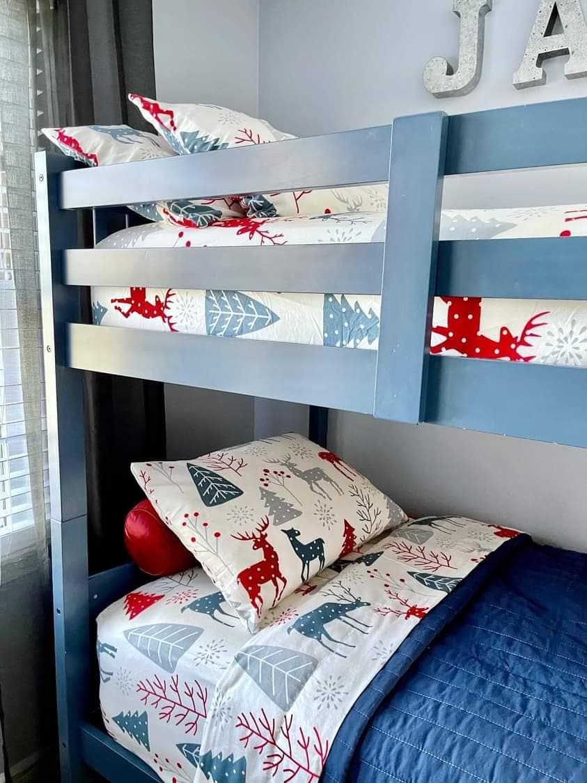 Soft Stripe All Season Quilt/coverlet Set