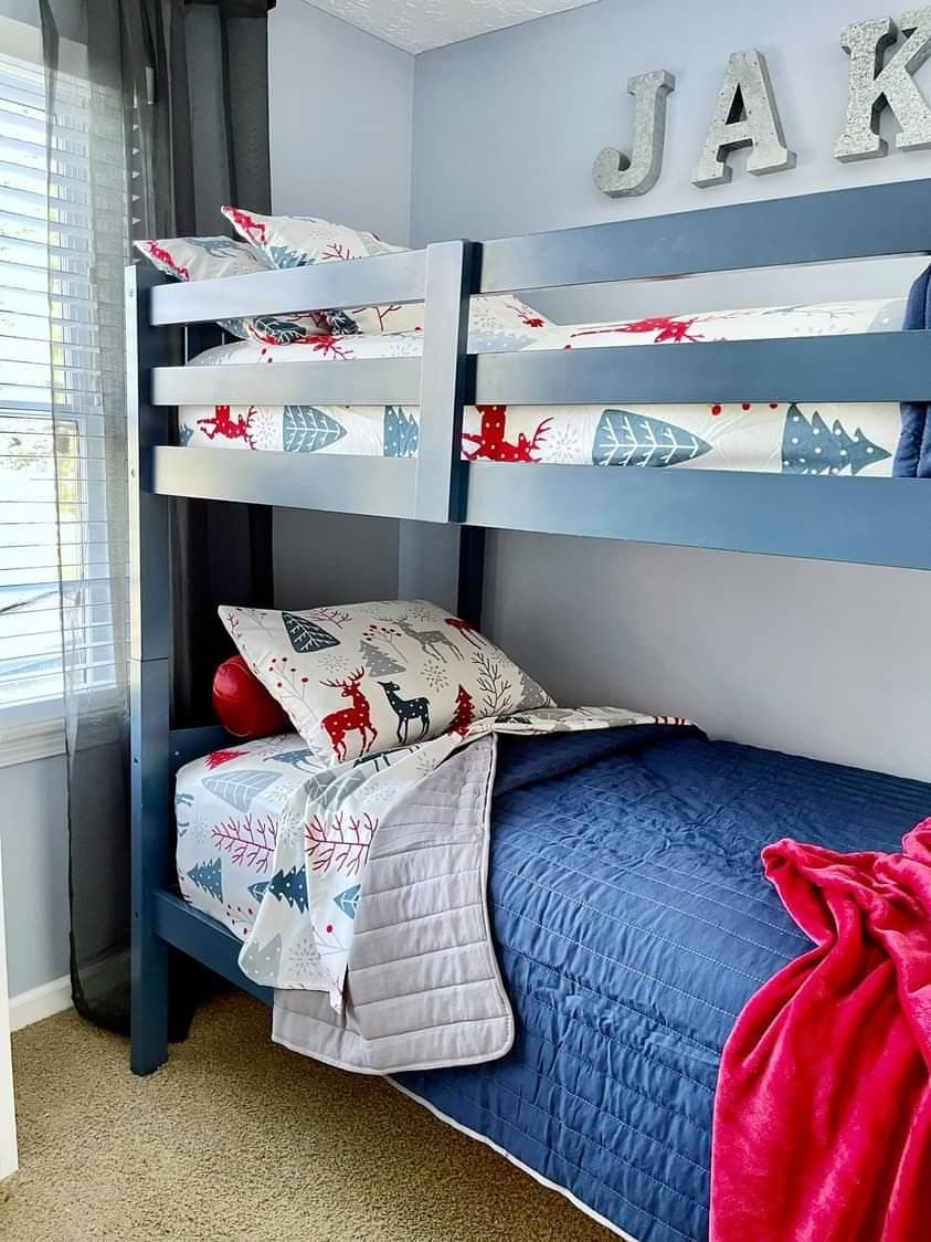 Soft Stripe All Season Quilt/coverlet Set