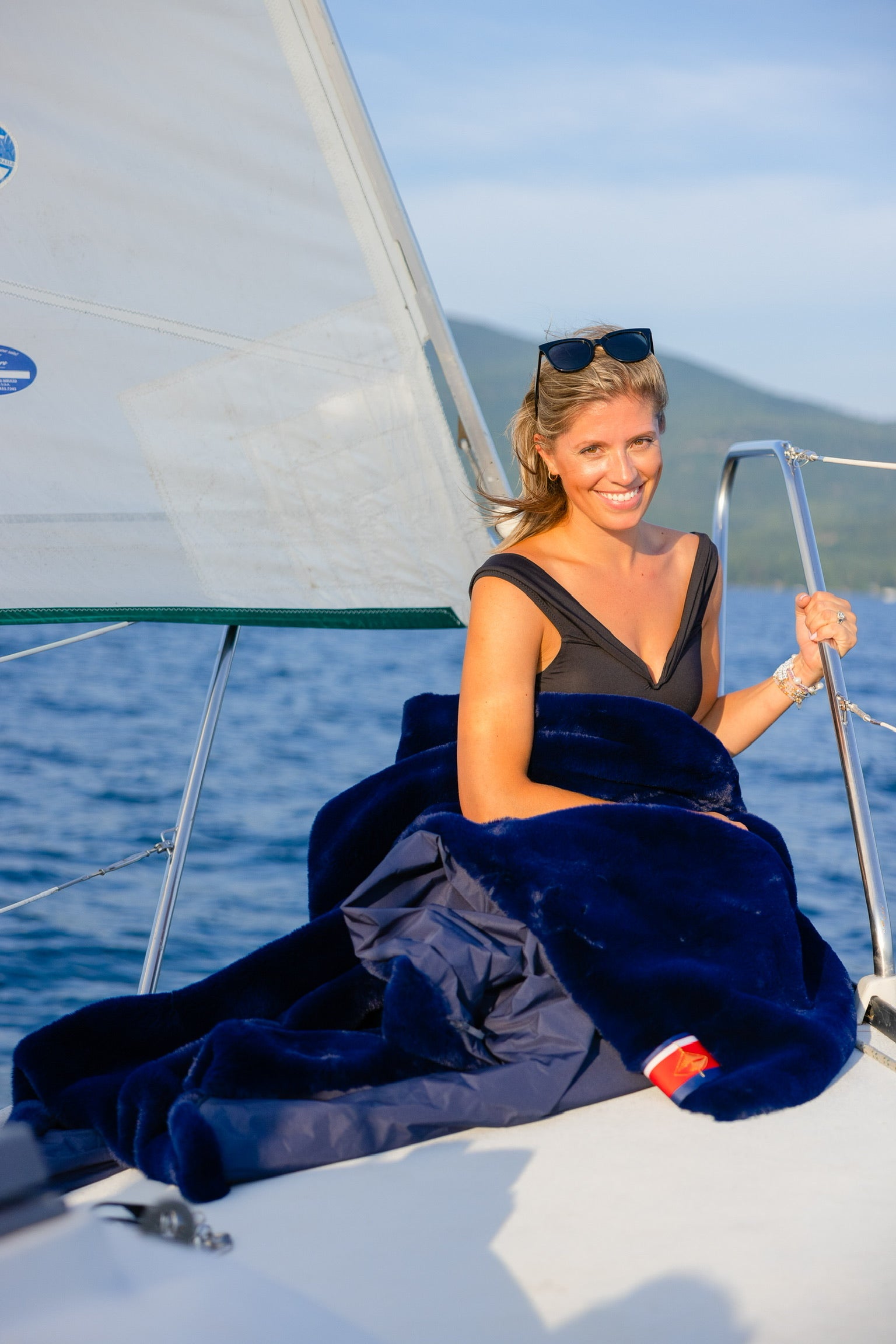 Waterproof Windproof Large Outdoor Blanket