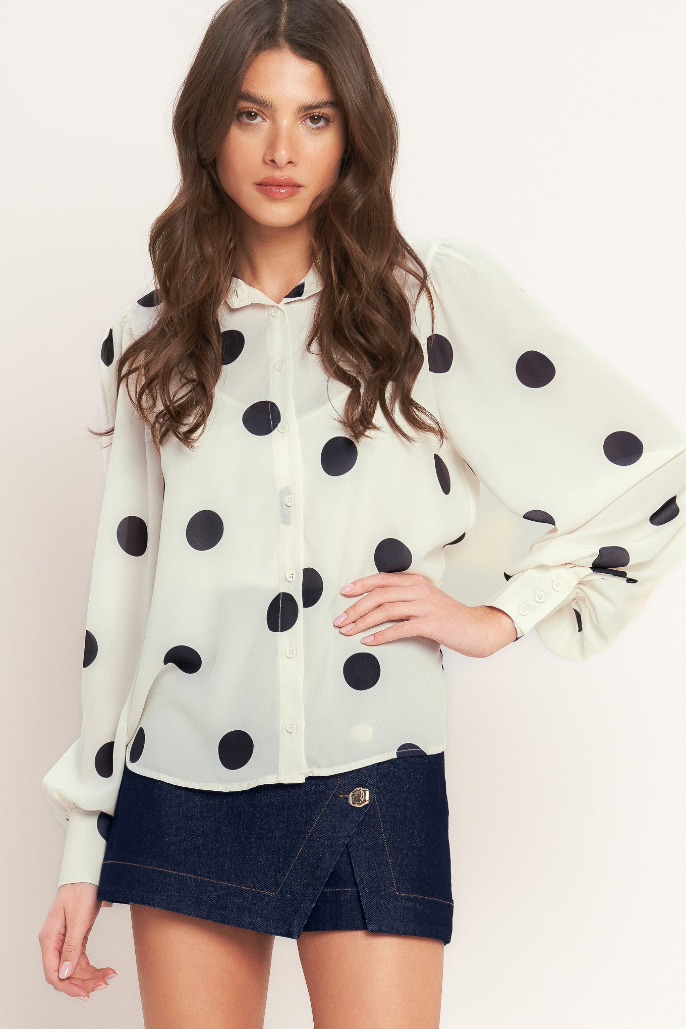 PLAYFUL CONFIDENCE WOVEN TOP