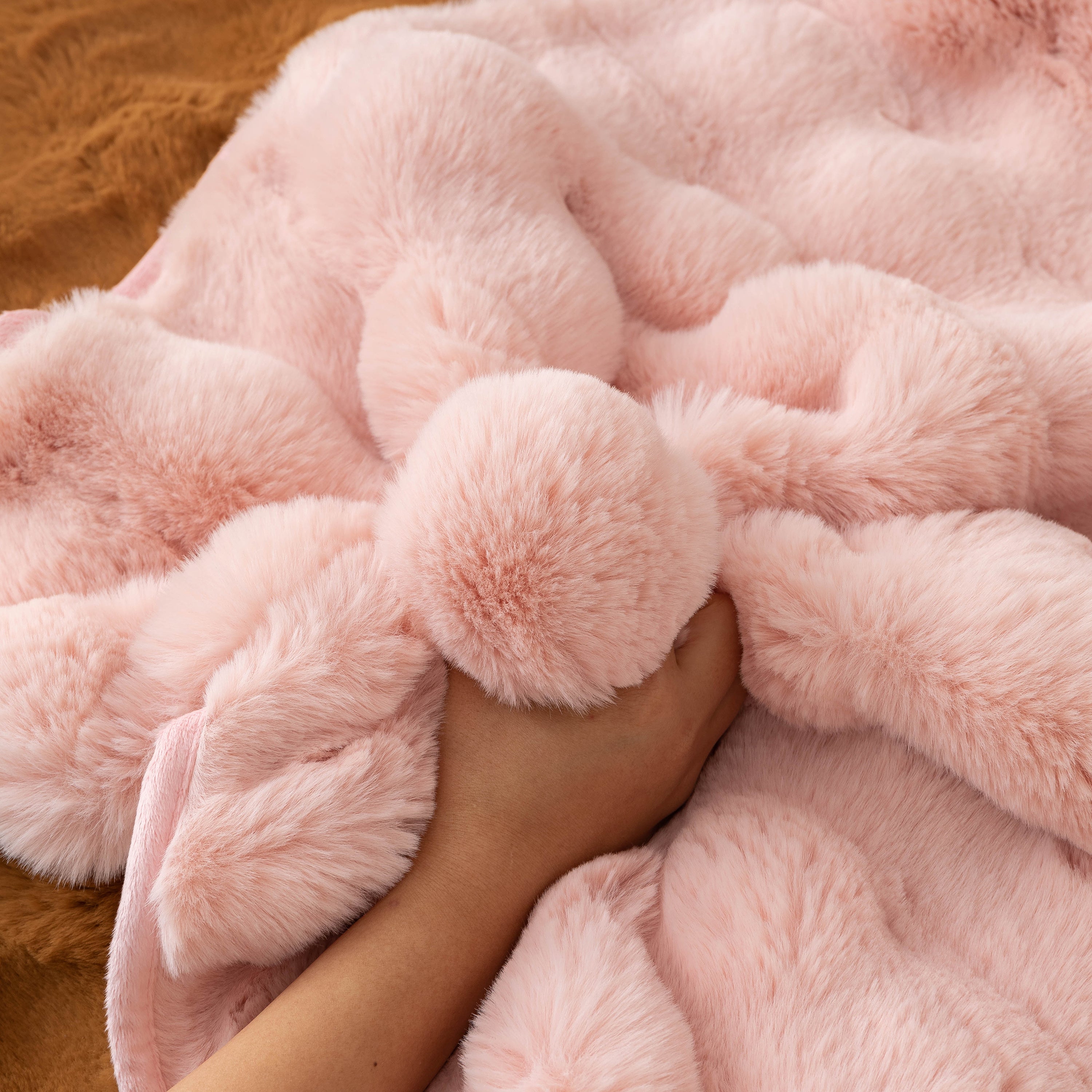 Thick Sofa Cushion Solid Color Faux Fur Fluffy Sofa Cushion Non-slip Couch Covers