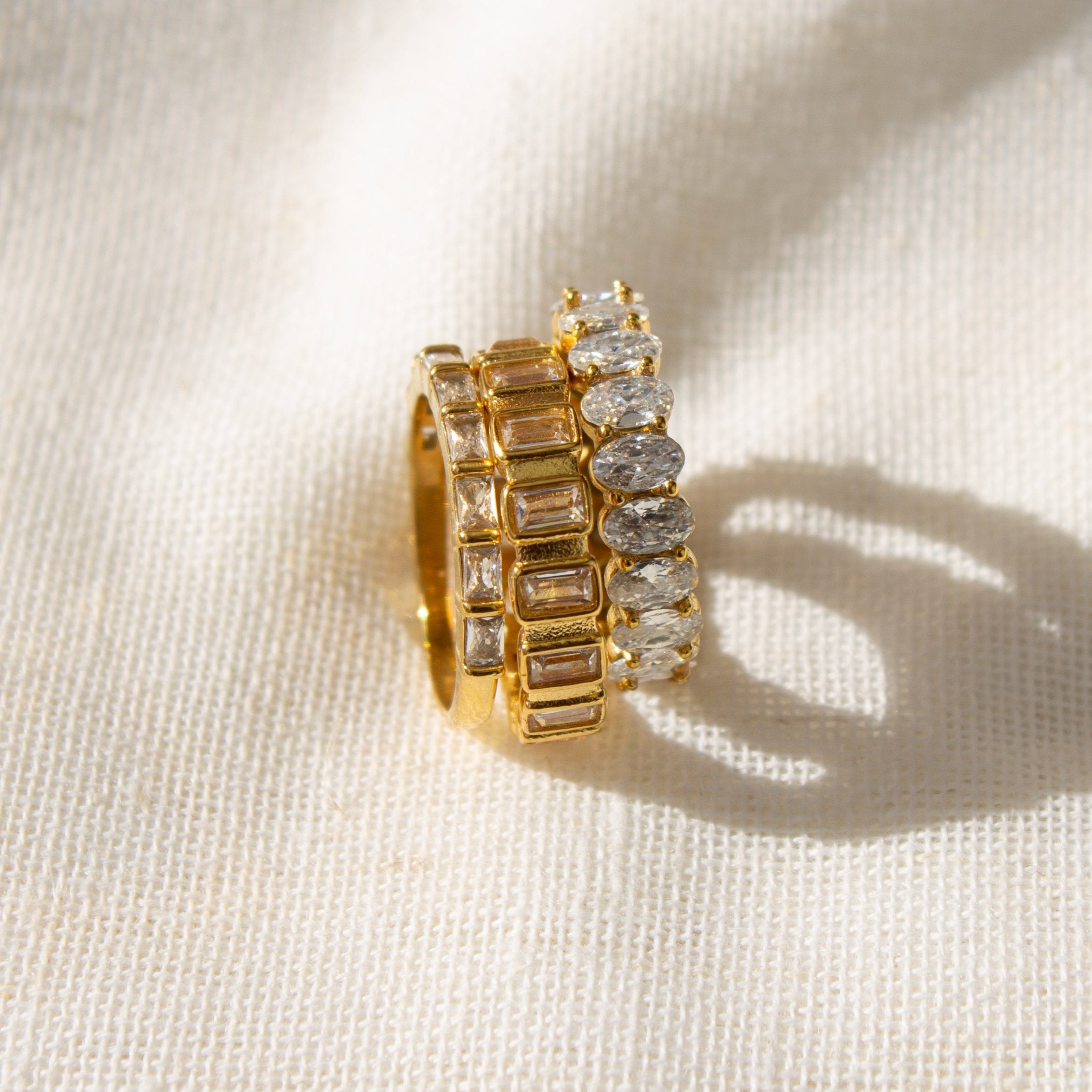 Daphne Baguette Tennis Ring