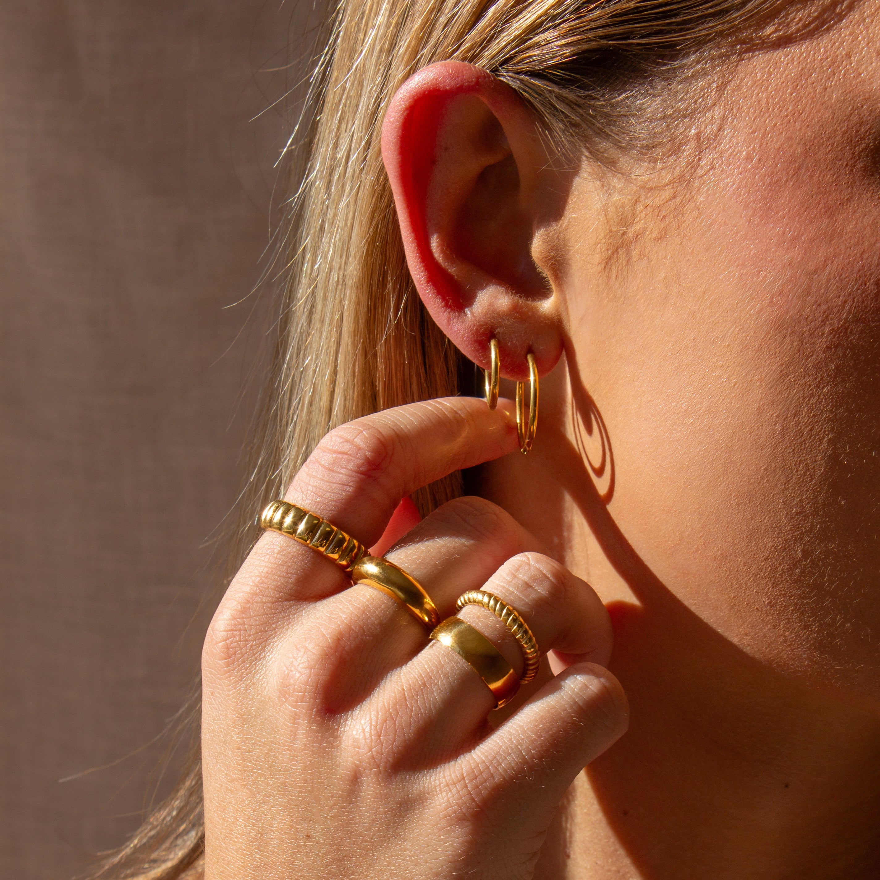 Small Classic Clicker Hoop Earrings