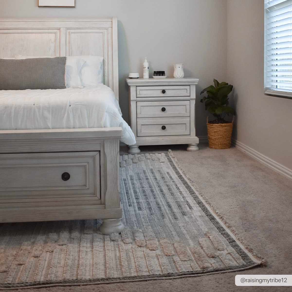 Maulawin High-low Rustic Rug