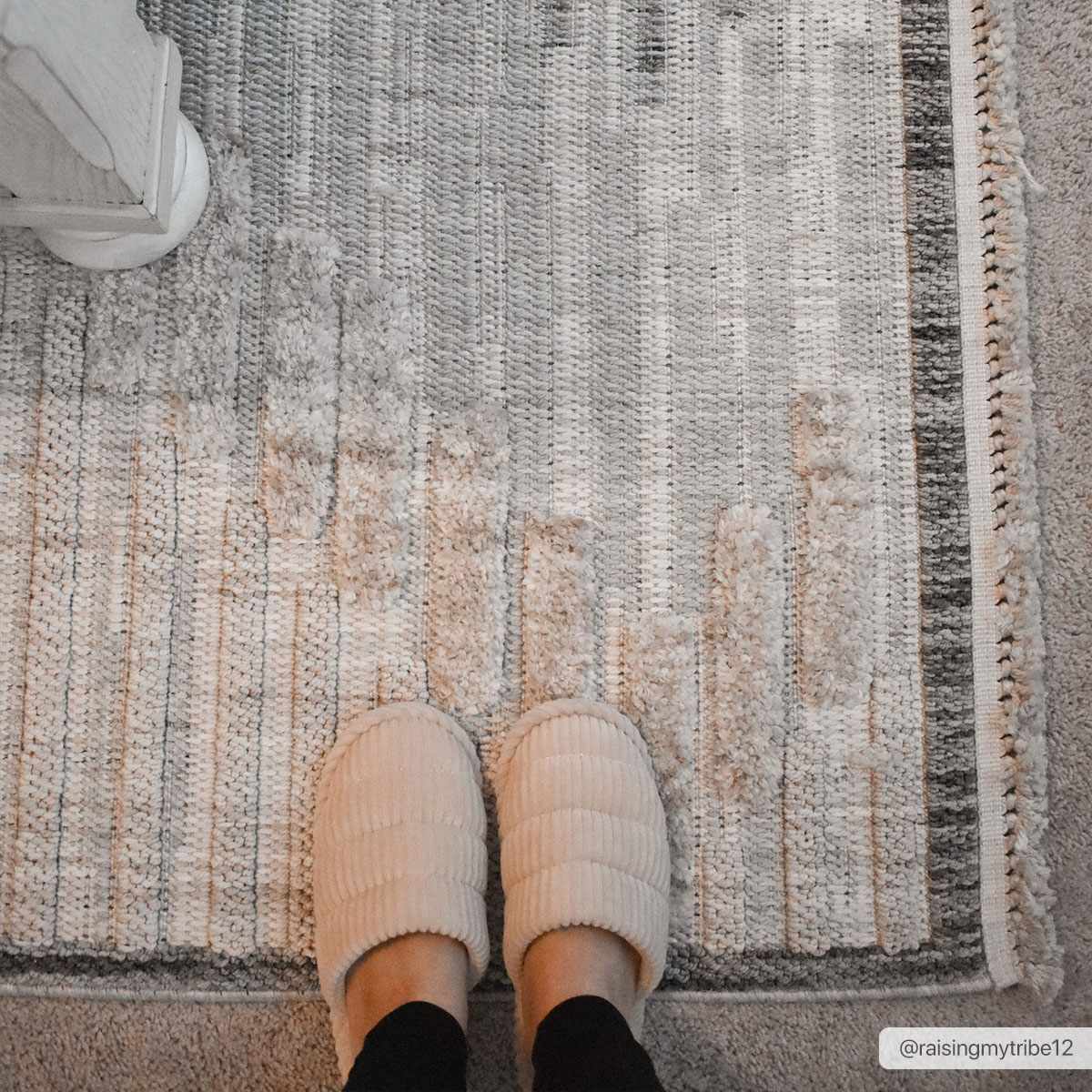 Maulawin High-low Rustic Rug