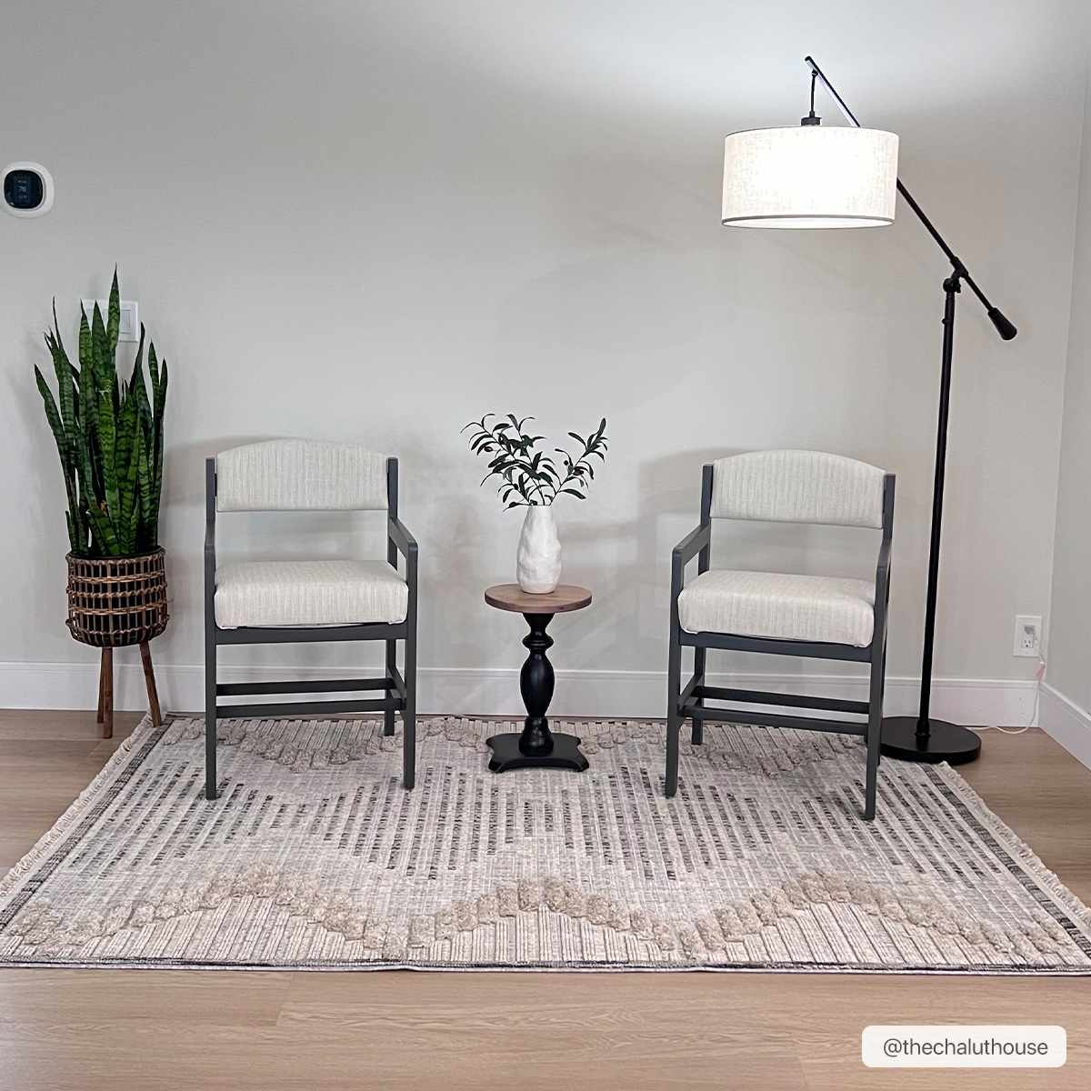 Maulawin High-low Rustic Rug