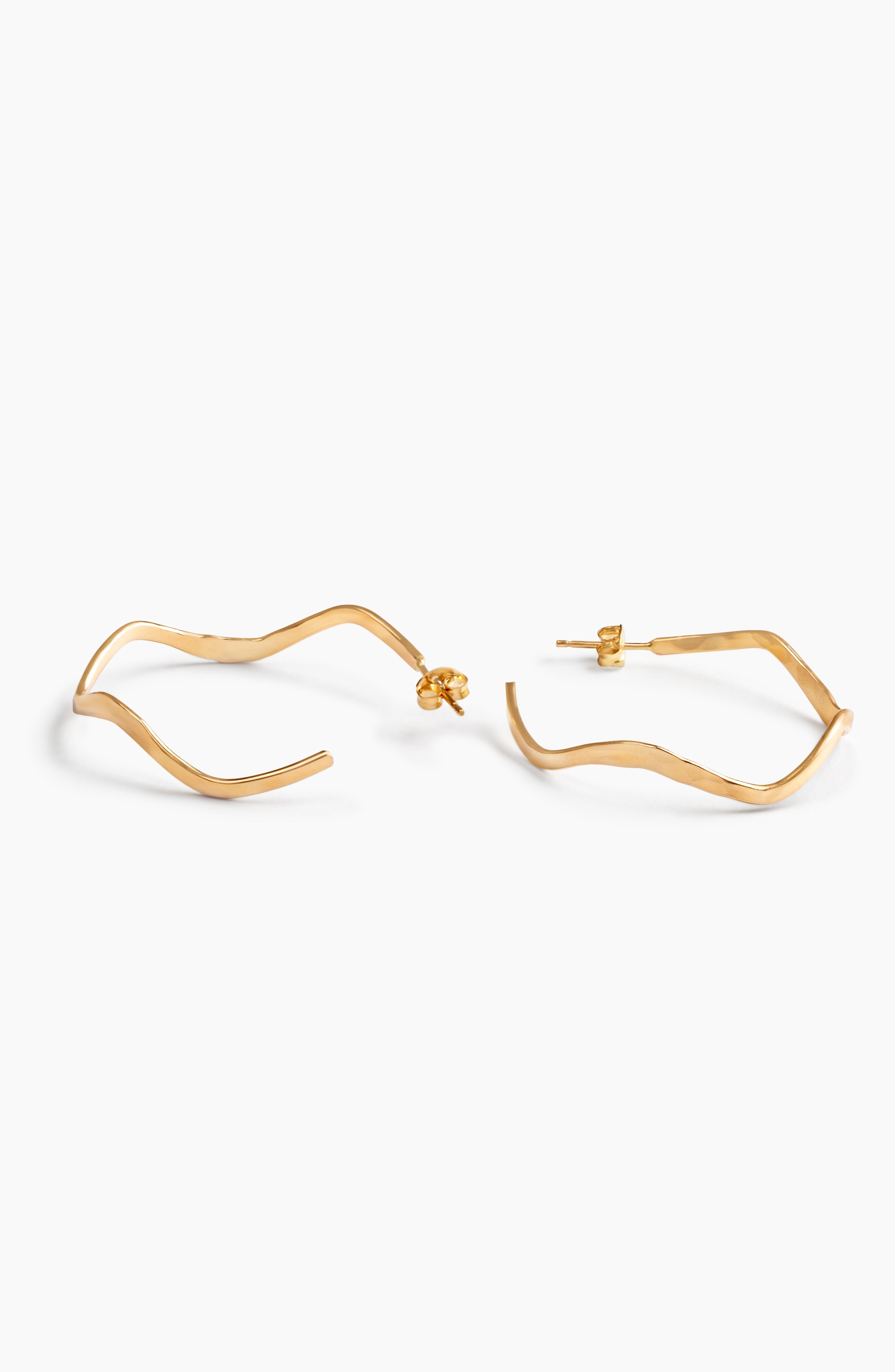 Olivia Wavy Hoops