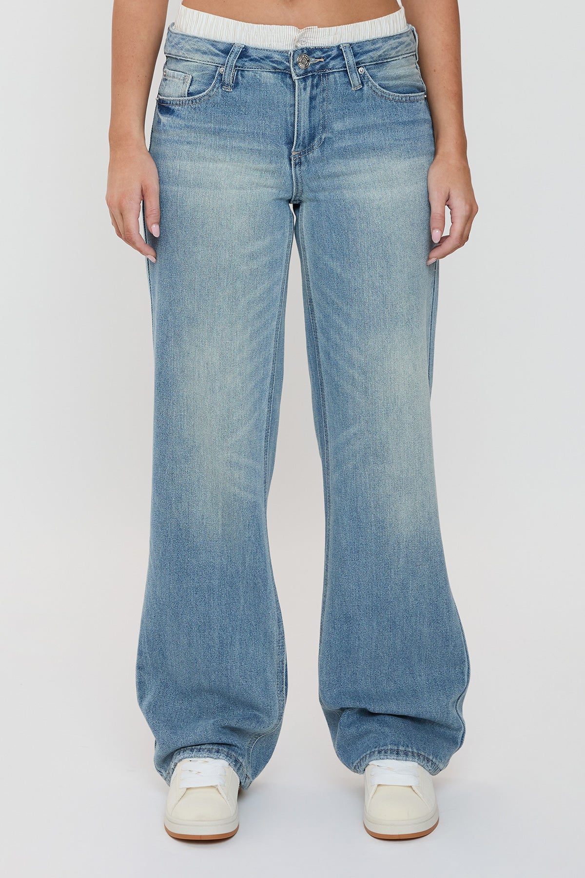 Women's Mid Rise Relax Fit Wide Leg Boxer Jeans