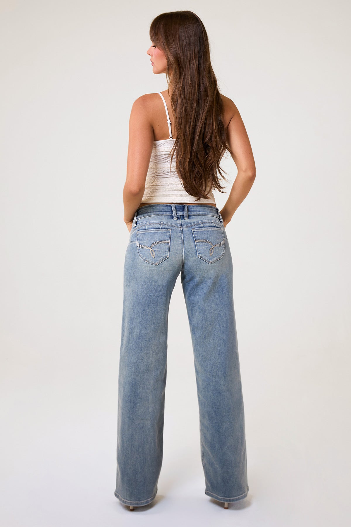 Women's Luxe Low Rise Wannabettabutt Wide Leg Jeans