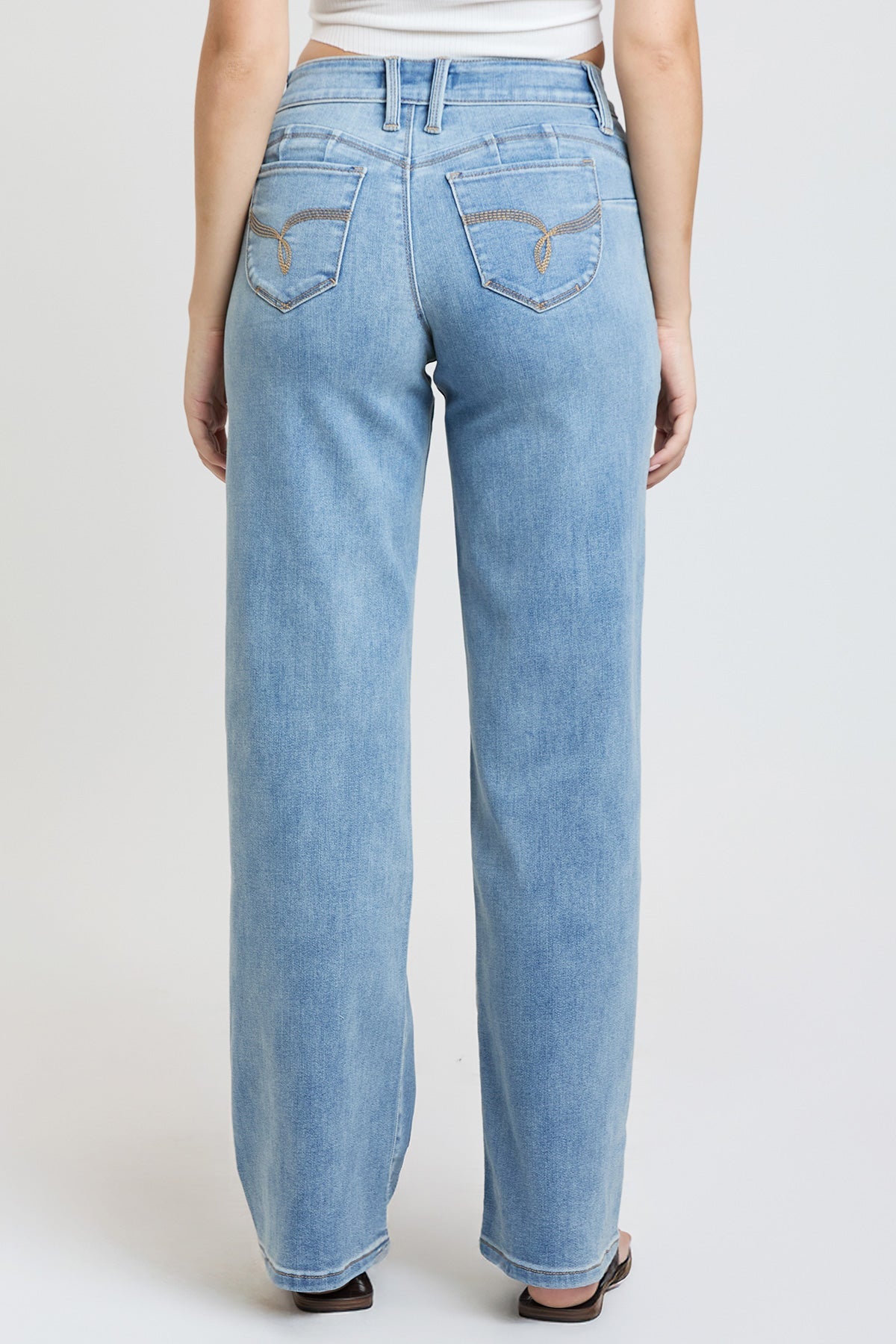Women's Luxe High Rise Wannabettabutt Straight Jeans