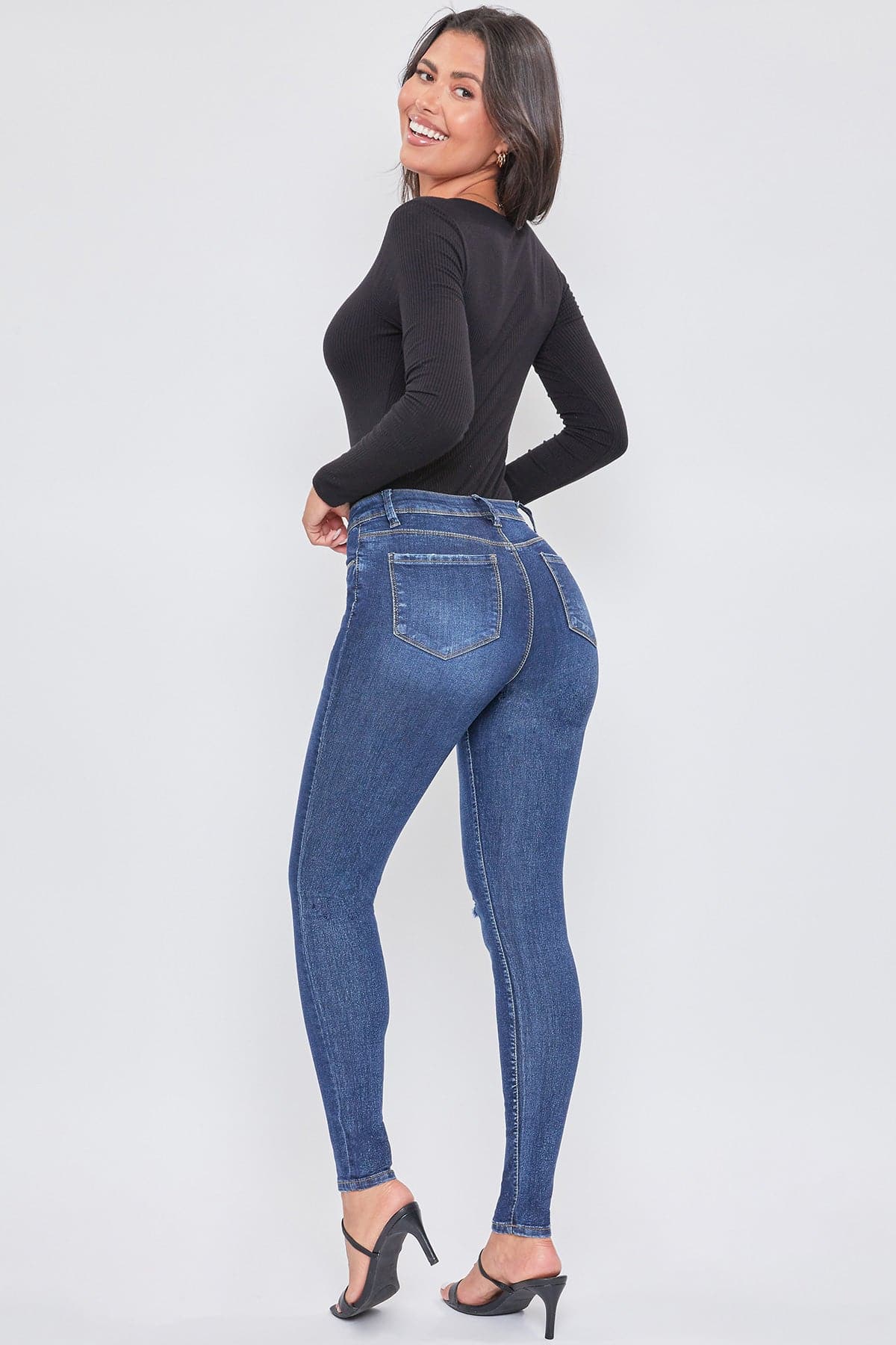 Women's Essential Distressed Skinny Jeans