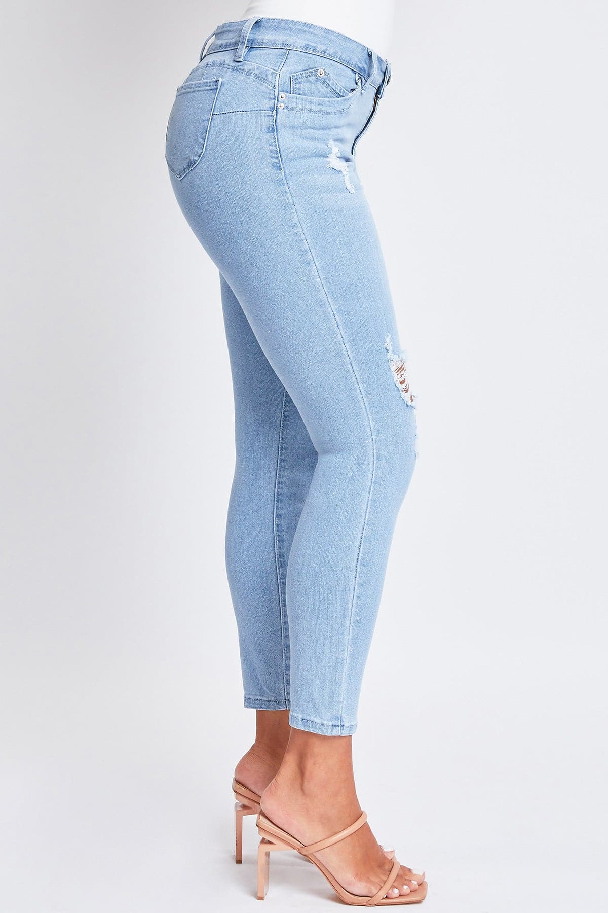 Women's Wannabettabutt Skinny Distressed Jeans