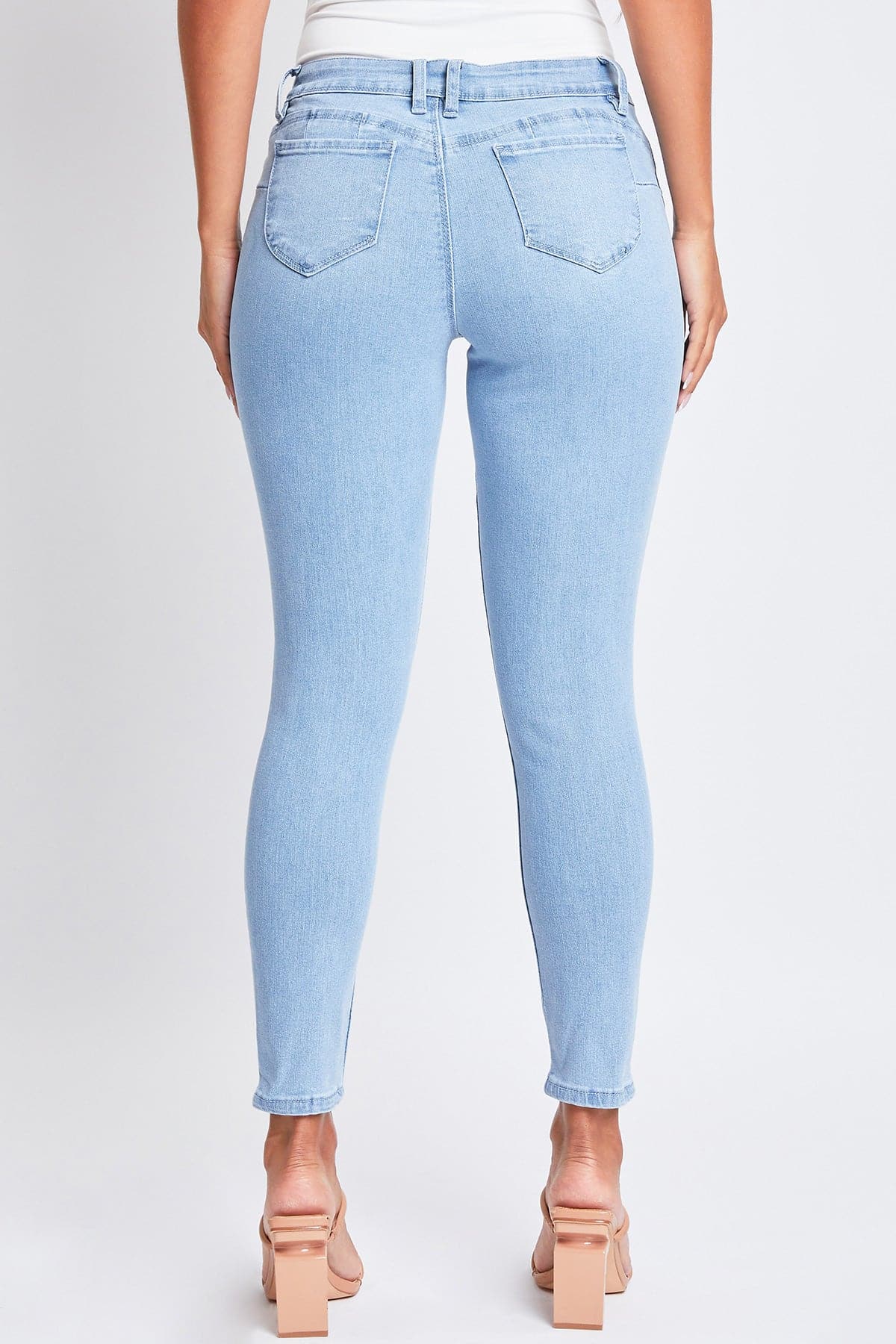 Women's Wannabettabutt Skinny Distressed Jeans