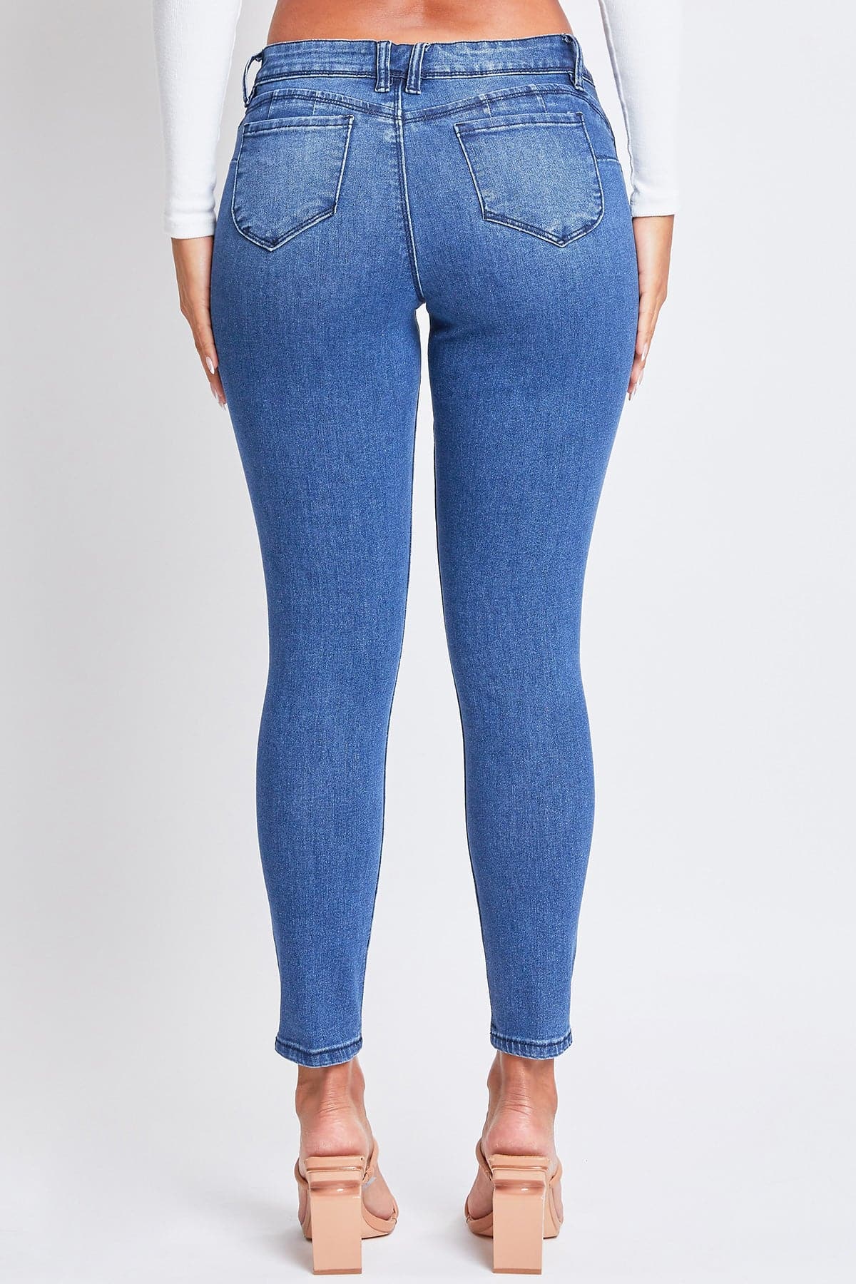 Women's Wannabettabutt Skinny Distressed Jeans