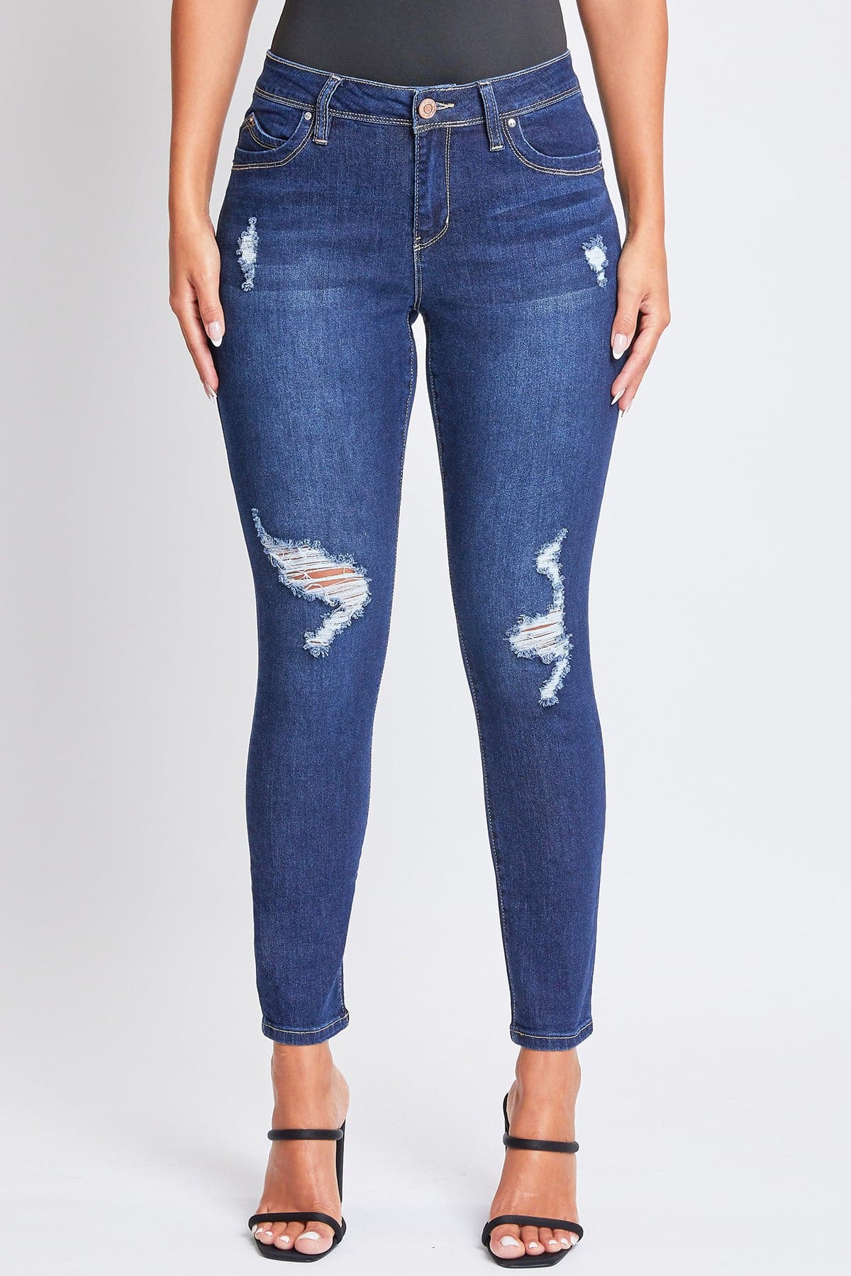Women's Wannabettabutt Skinny Distressed Jeans