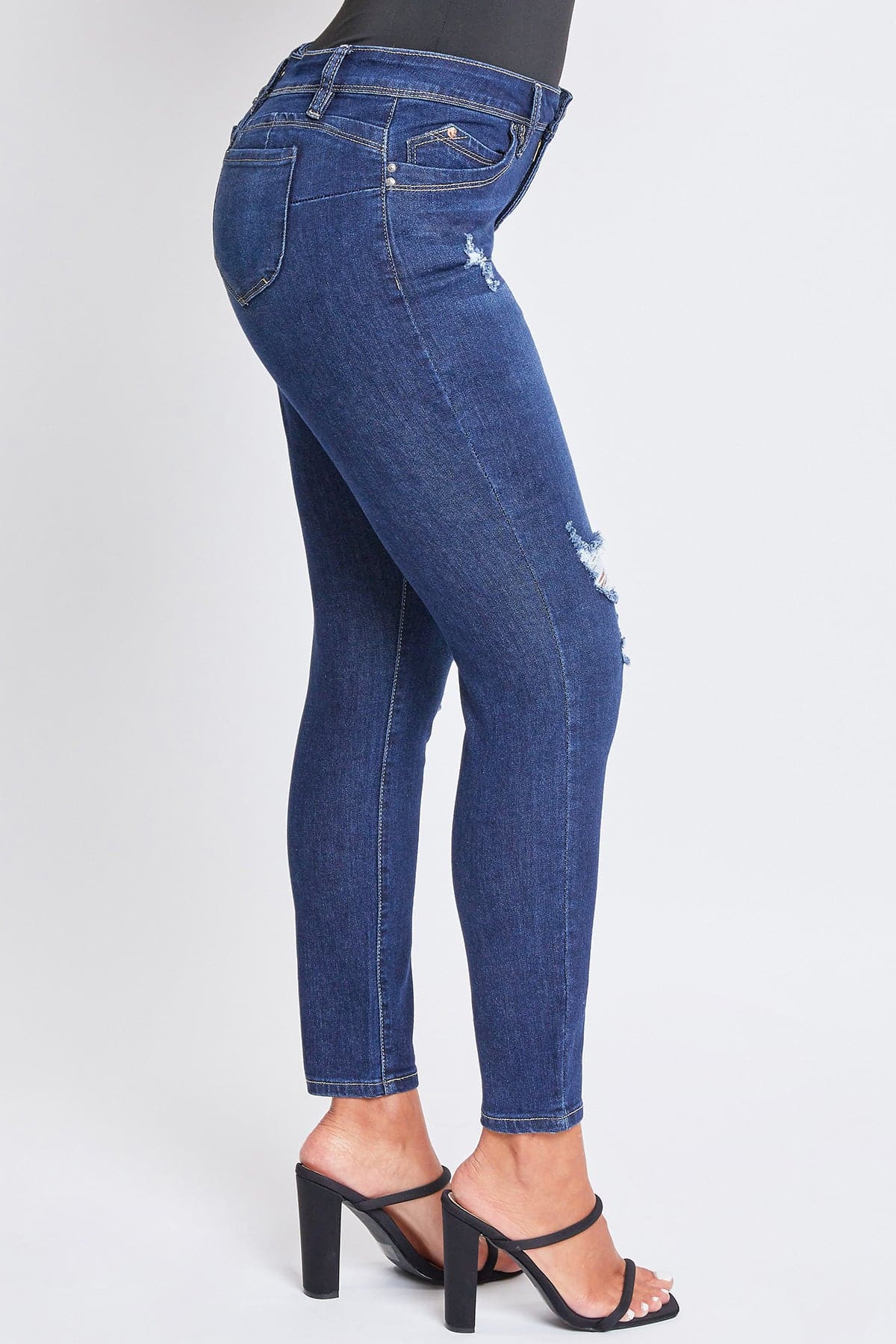 Women's Wannabettabutt Skinny Distressed Jeans
