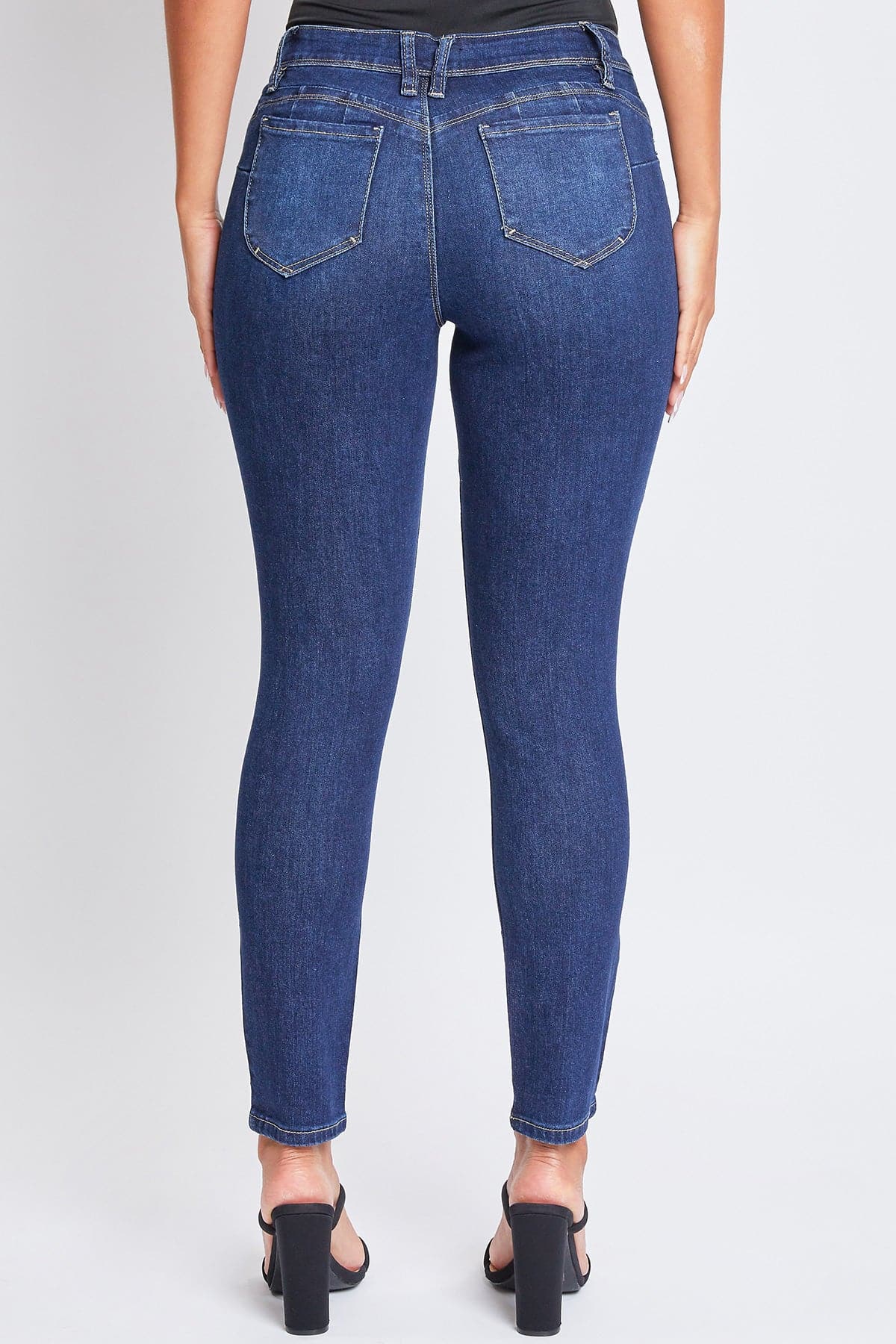Women's Wannabettabutt Skinny Distressed Jeans