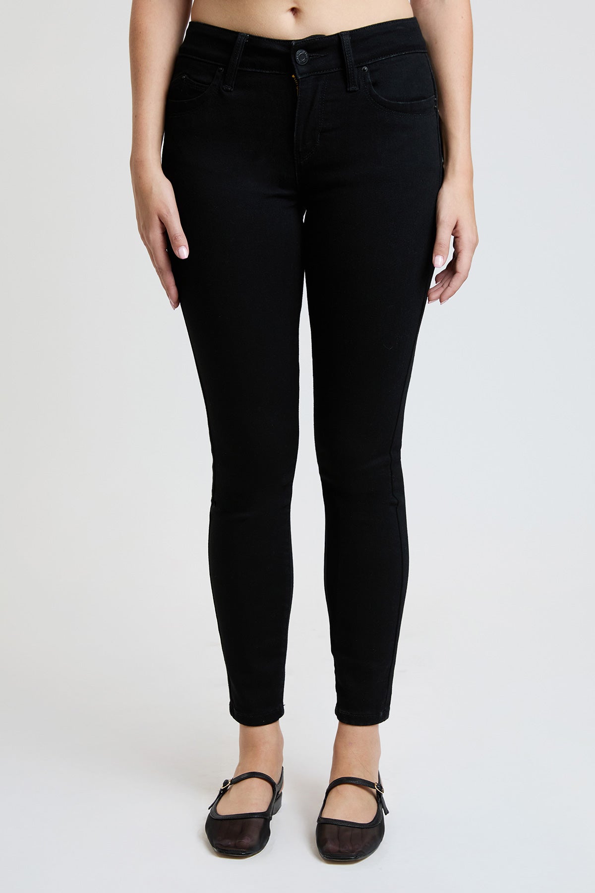 Women's Luxe Mid Rise Wannabettabutt Skinny Jeans