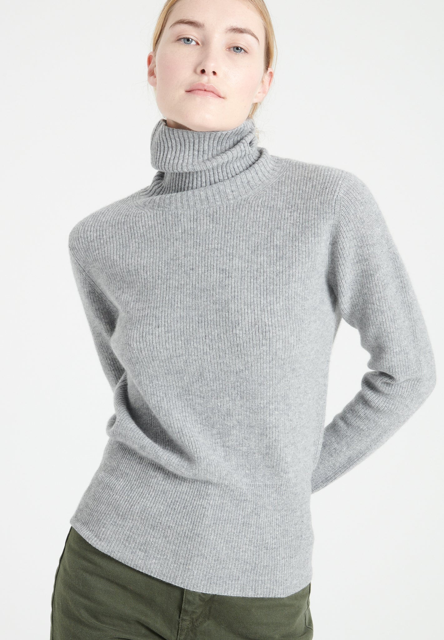 Pure Cashmere Rib Knit Turtleneck Sweater (Lilly 21) – Stein Mart