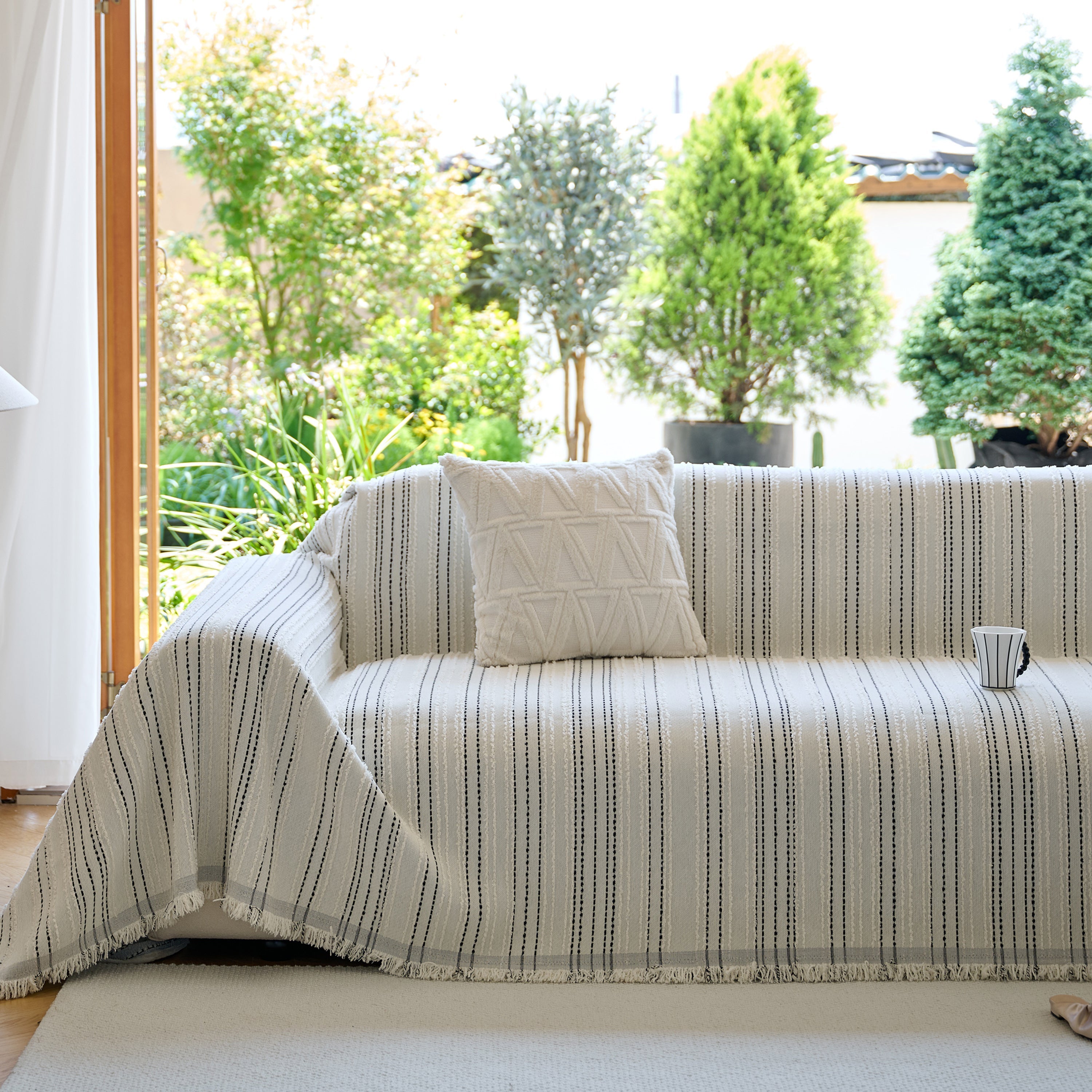 Vintage-inspired Striped Blankets For Couch Covers Luxury Couch Throw Cover With Timeless Elegance