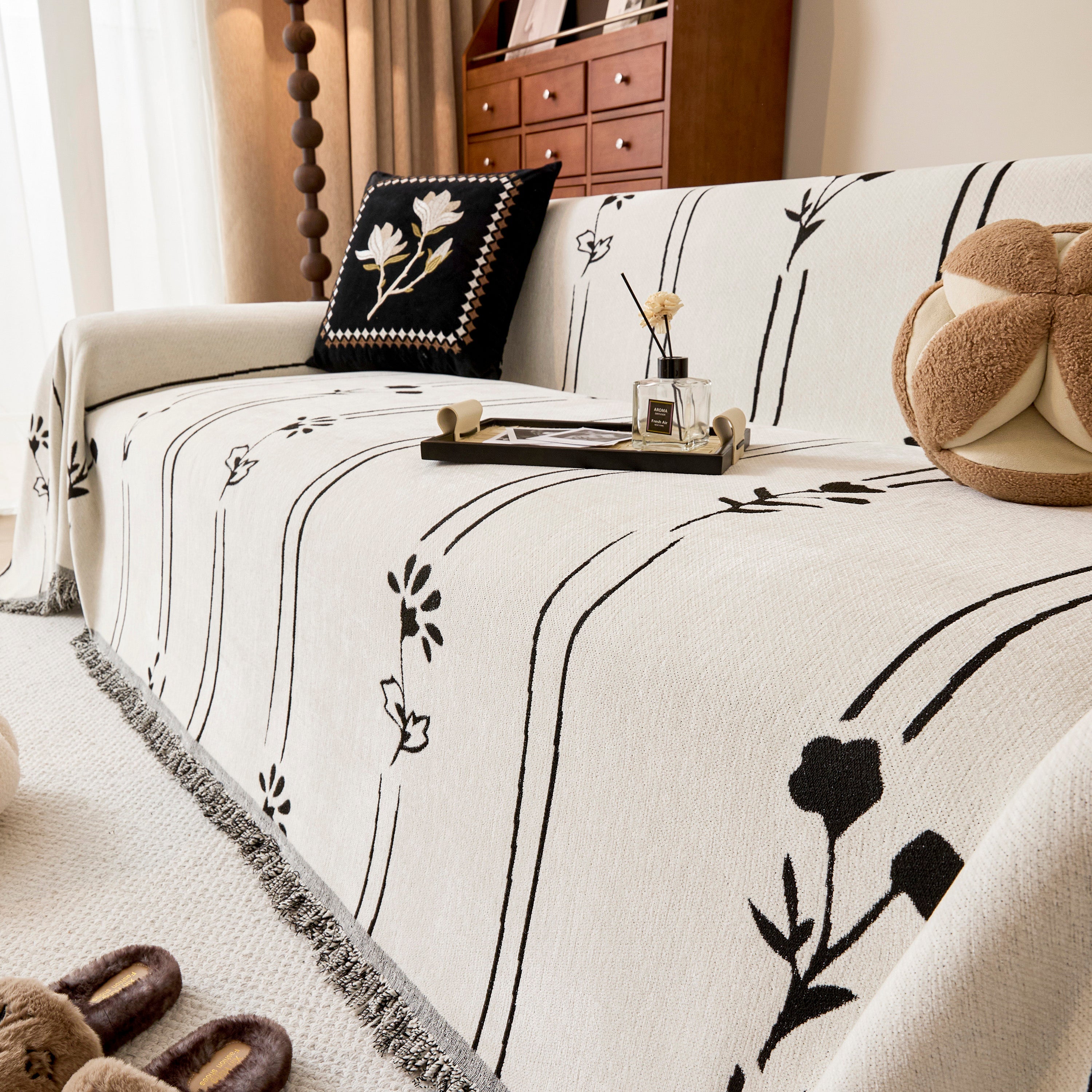 Chenille Jacquard Sofa Throw Cover With Tassel Soft Thick Couch Protector Blanket
