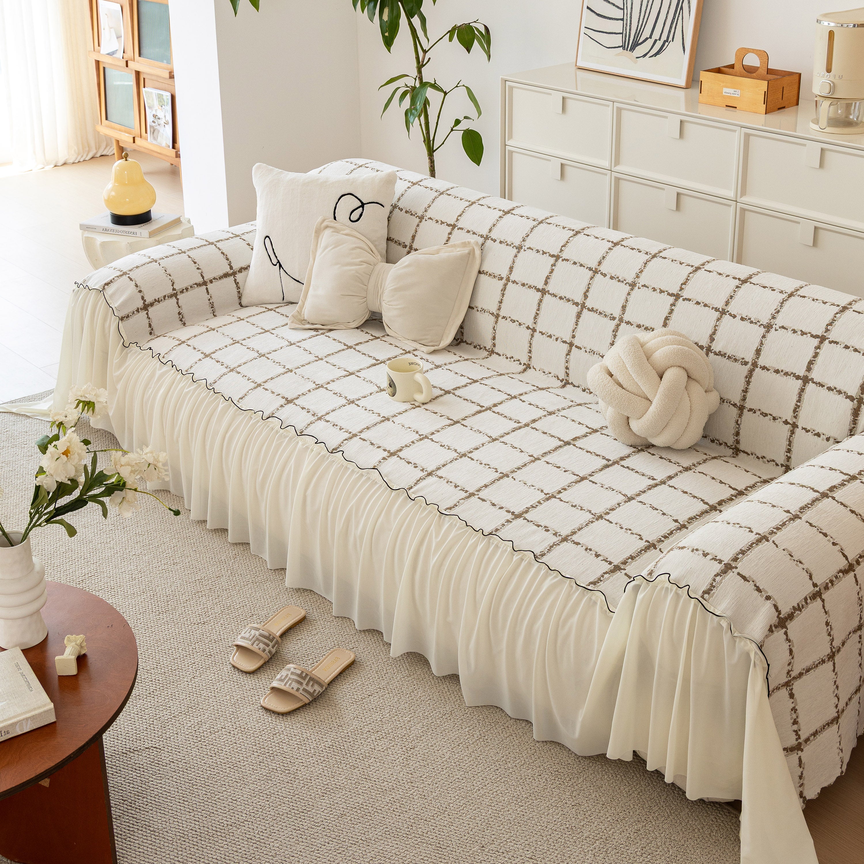 Grid Sofa Cover With Ruffle Skirt – Soft, Decorative, Full-cover Couch Protector