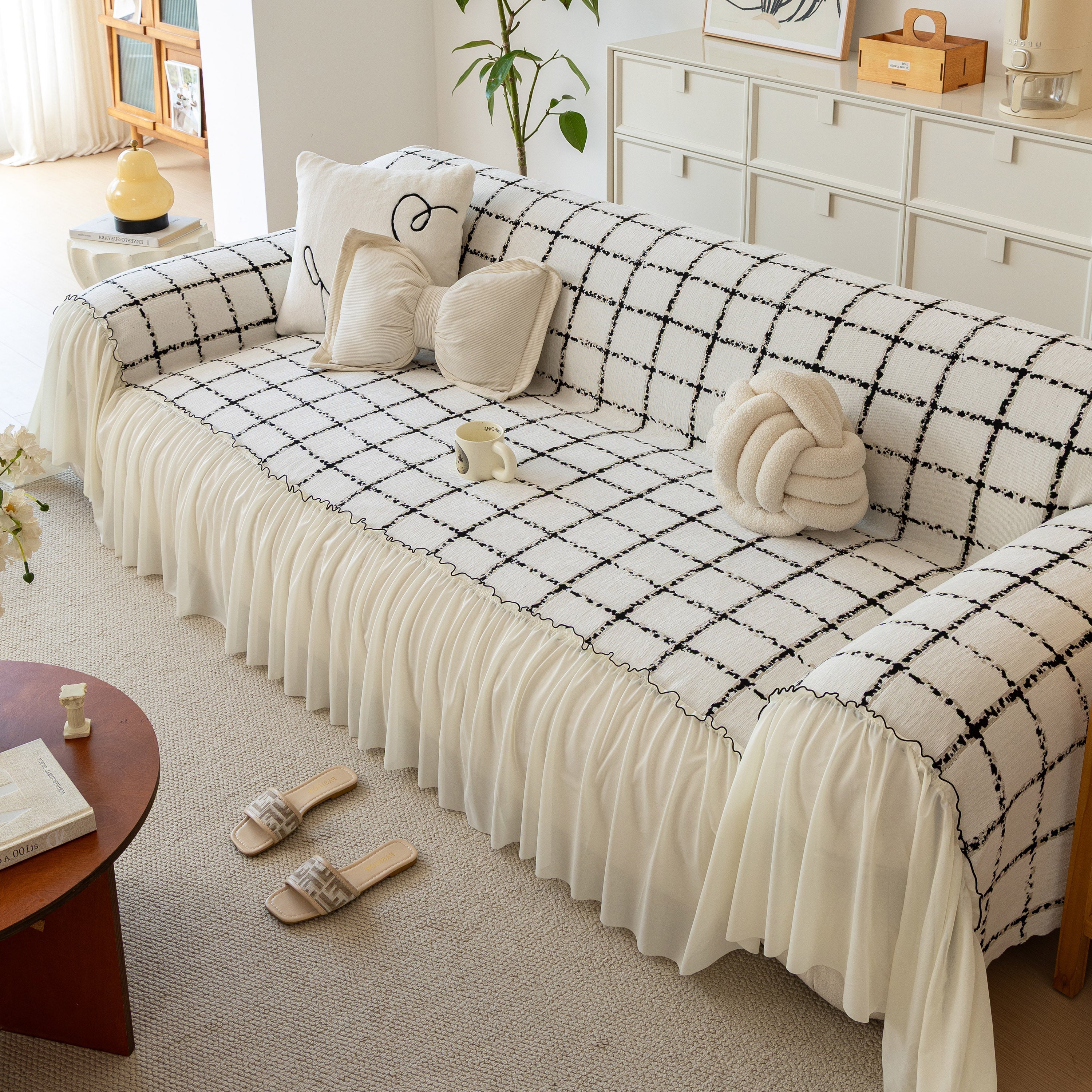 Grid Sofa Cover With Ruffle Skirt – Soft, Decorative, Full-cover Couch Protector