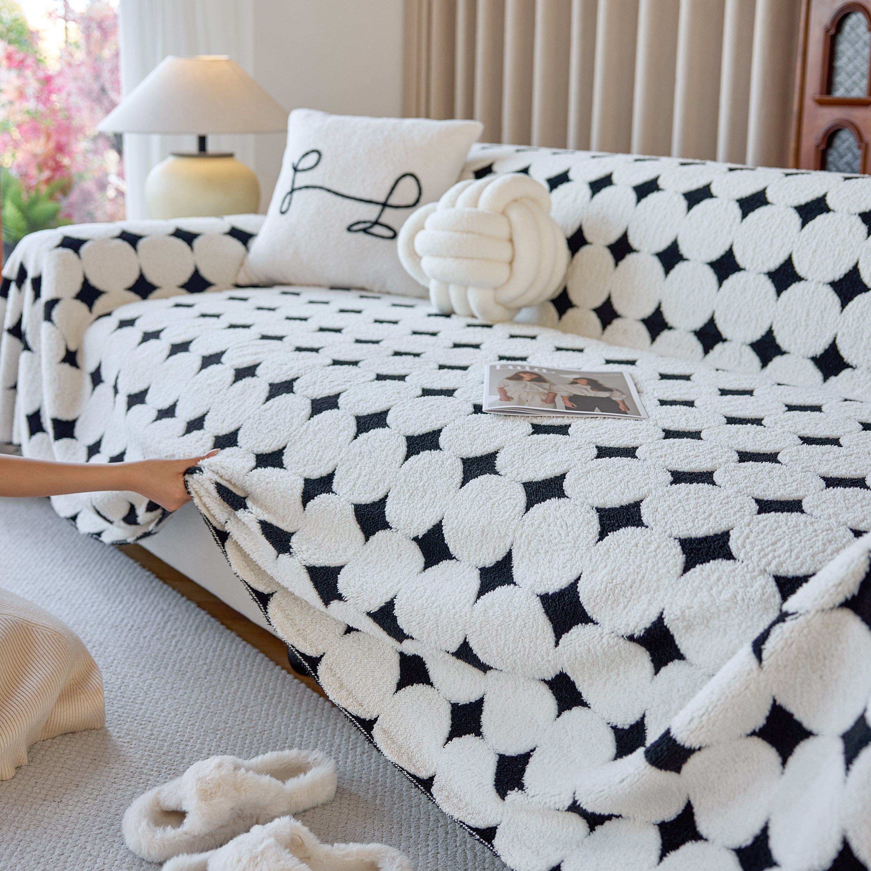 Geometric Jacquard Plush Warm Sofa Couch Cover Coral Fleece Throw Blanket For Couch