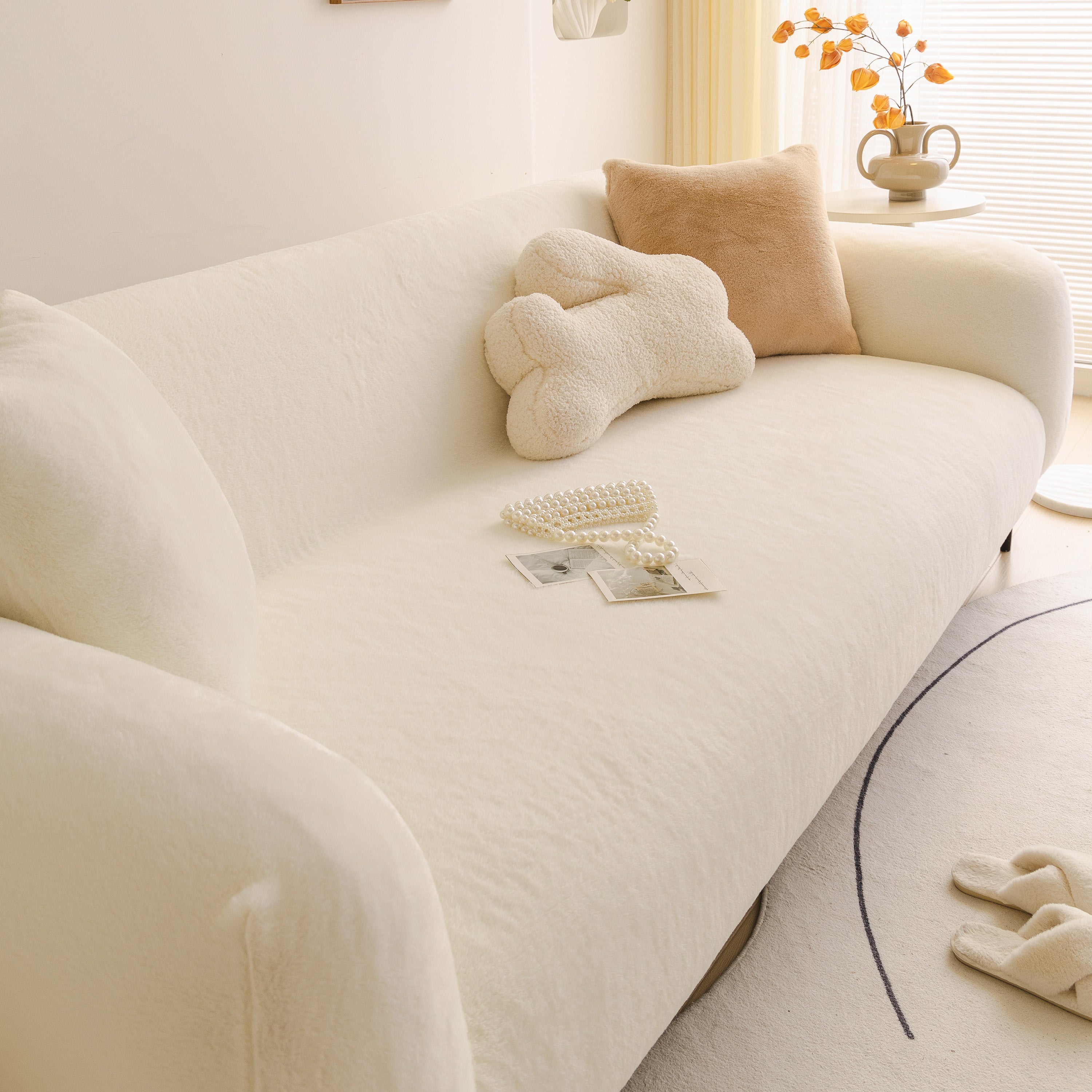 Soft Plush Warm Sofa Cover Stretchable Cozy Velvet Couch Protector For Fall & Winter