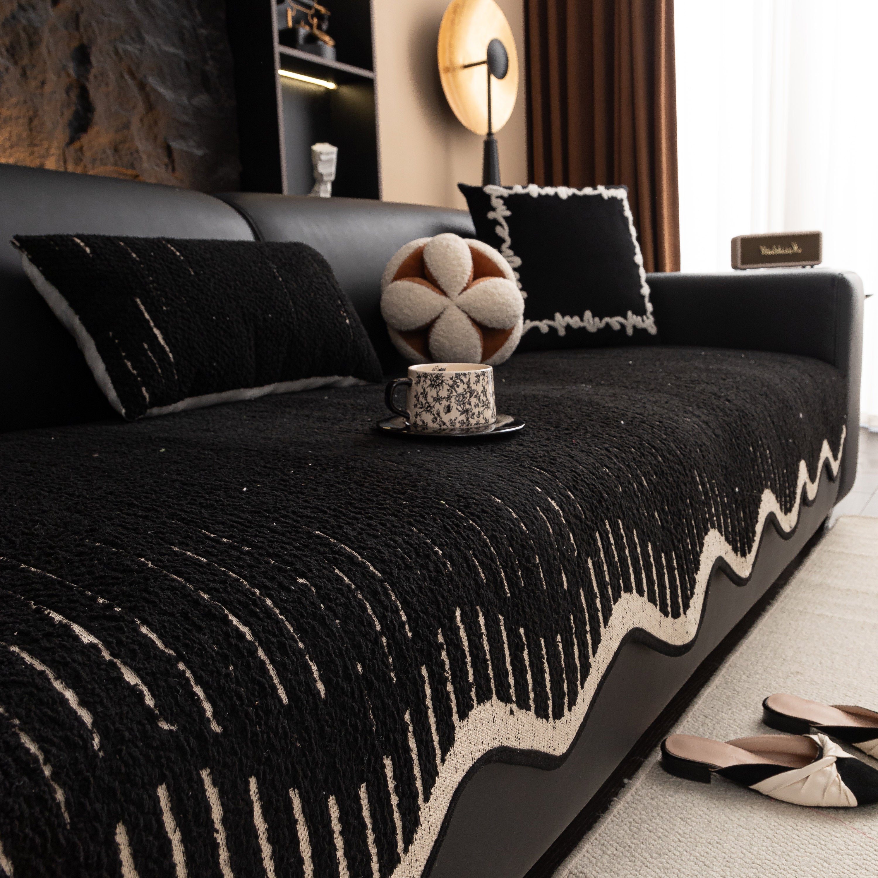 Textured Sofa Seat Cover With Wave Edge – Non-slip, Washable Couch Throw Protector