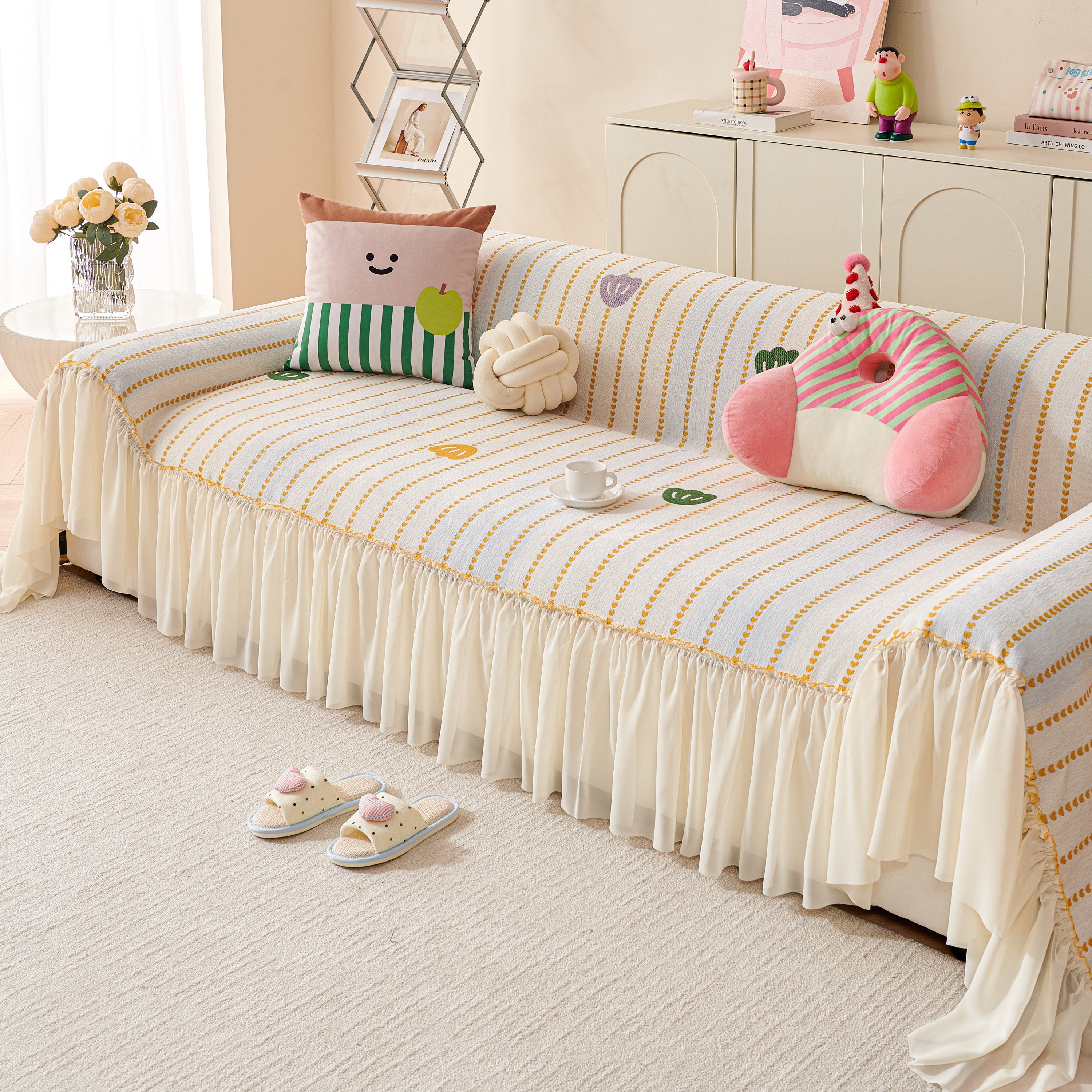 Cute Dotted Stripe Couch Protector, Non-slip Washable Sofa Cover With Ruffled Skirt