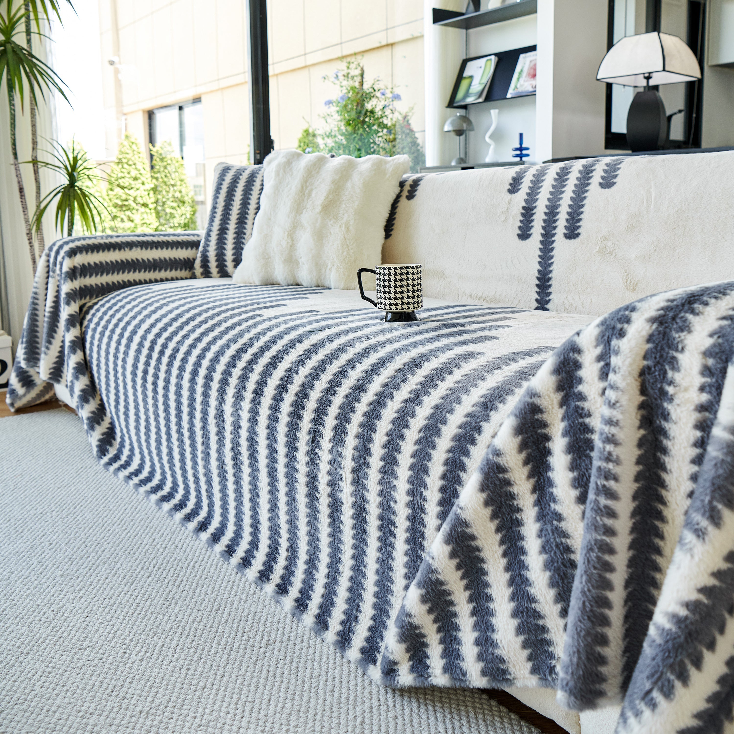 Warm Faux Fur Luxury Sofa Throw Blankets, Soft Cozy Thick Plush Shaggy Blankets For Couch Chair Bed