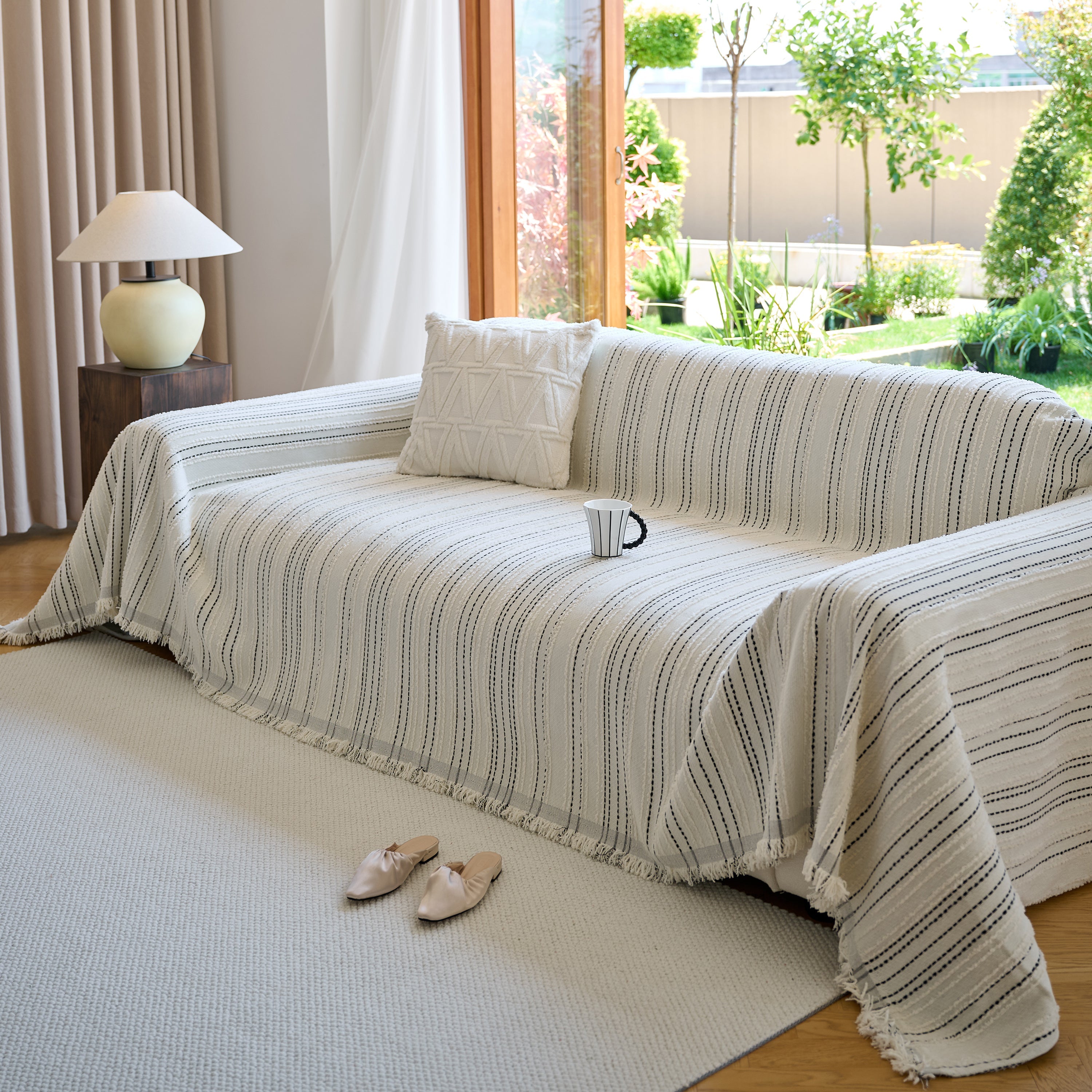 Vintage-inspired Striped Blankets For Couch Covers Luxury Couch Throw Cover With Timeless Elegance
