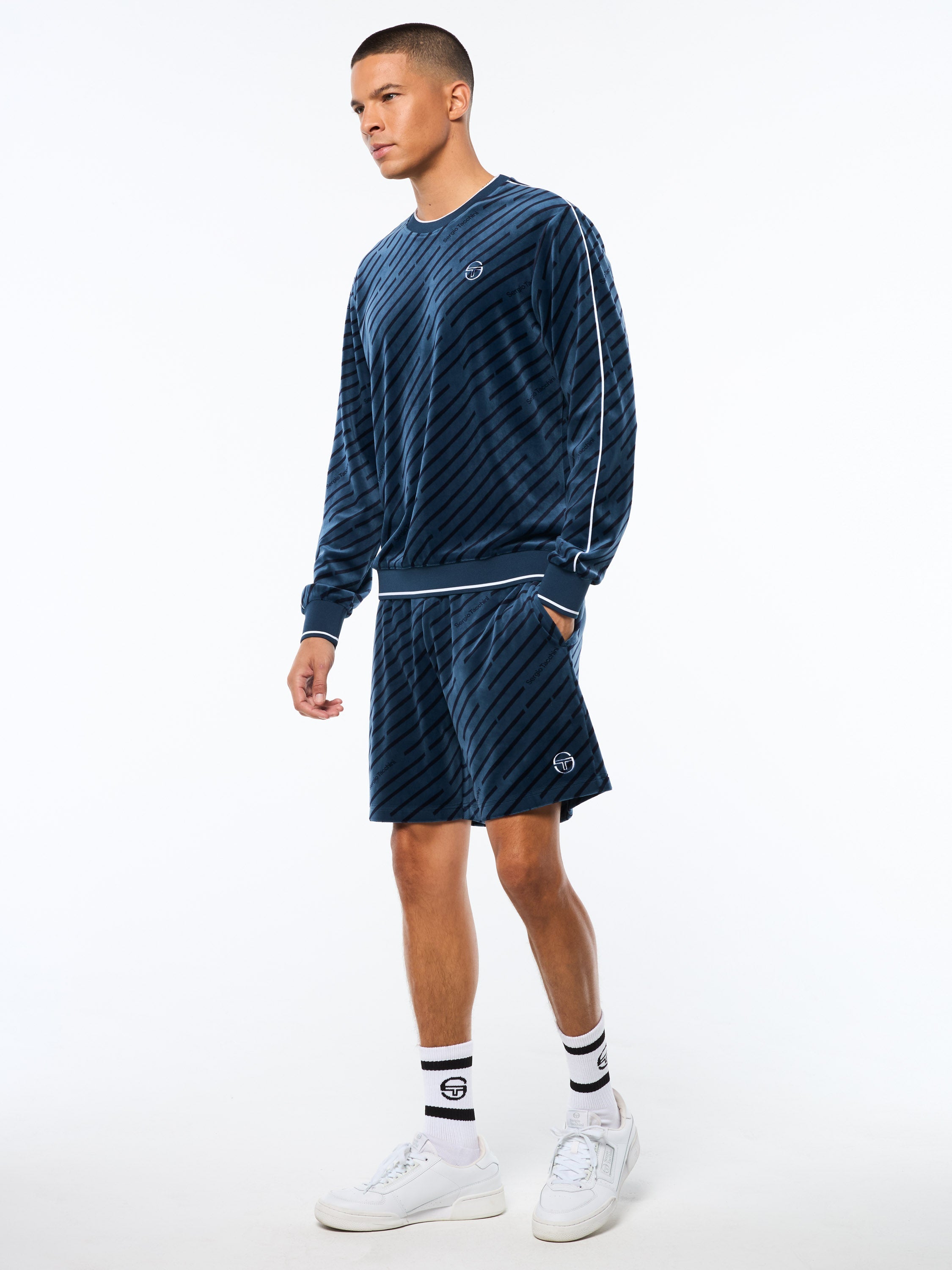 Obliquo Velour Crewneck-key Largo