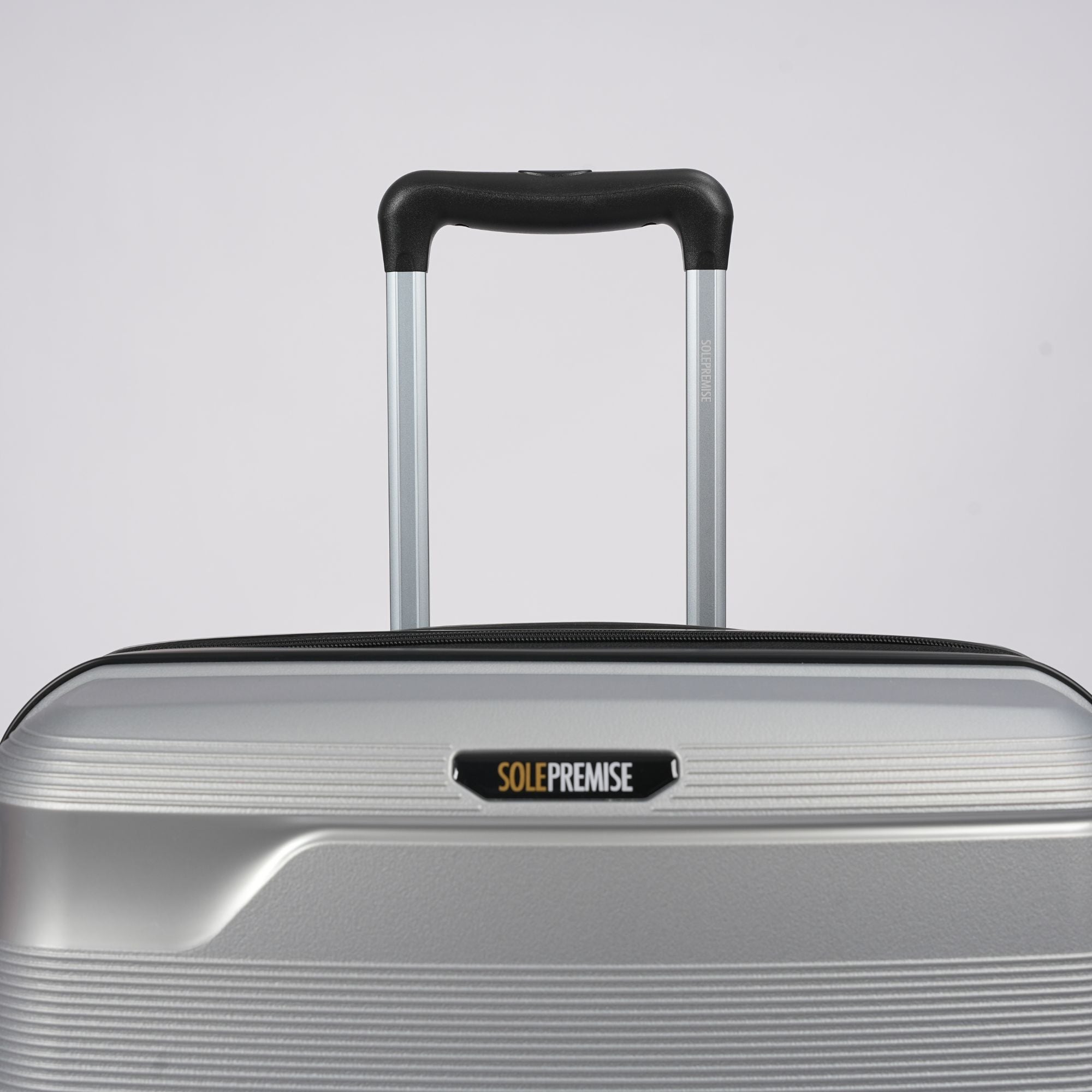 Silver Hardcase Roller Luggage Set (28', 24' And 20')