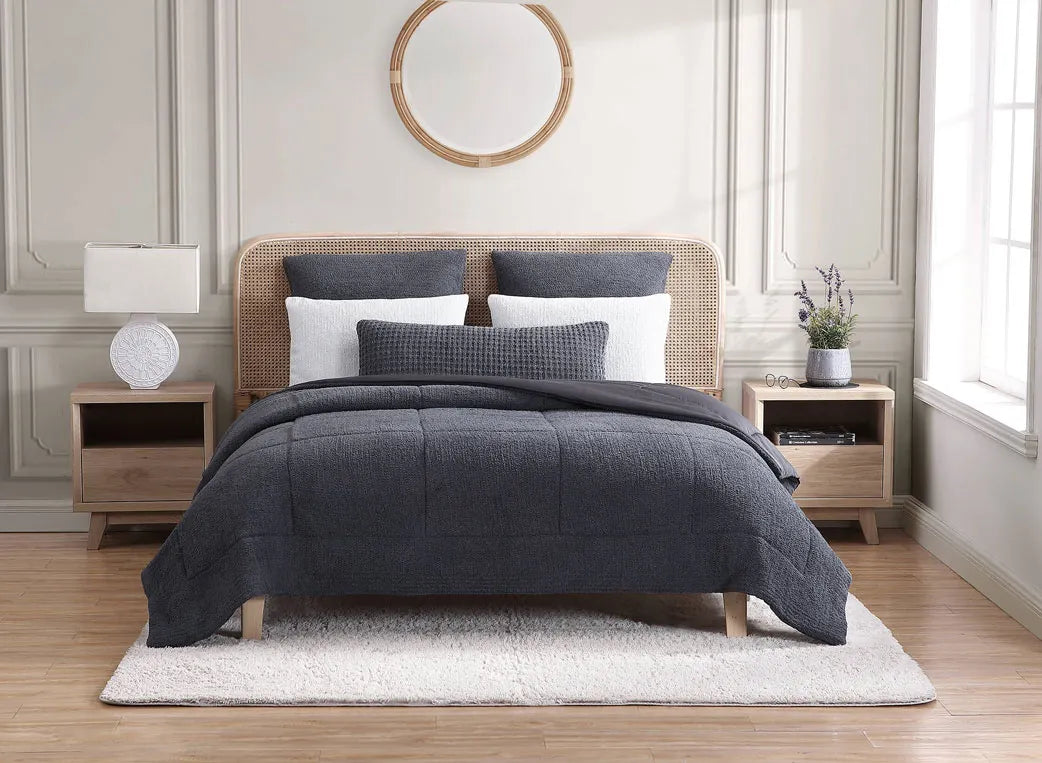 Snug + Lumiére Sham Set