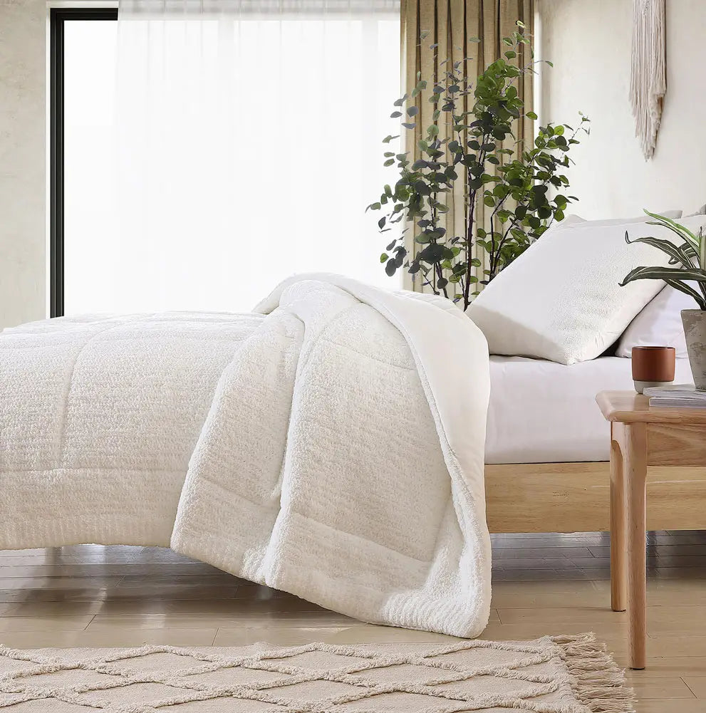 Snug + Lumiére Sham Set