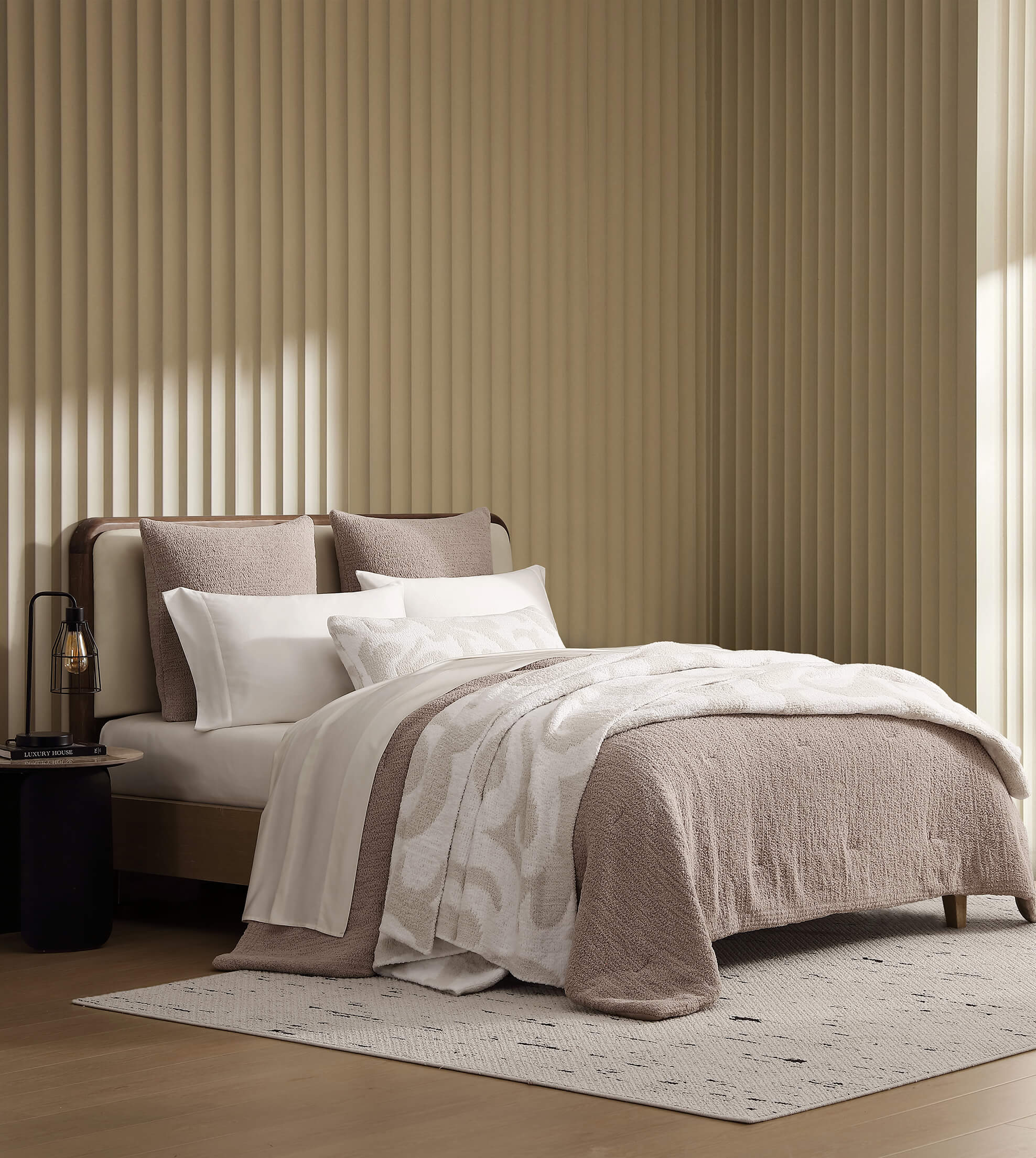 Snug Casablanca Bed Blanket