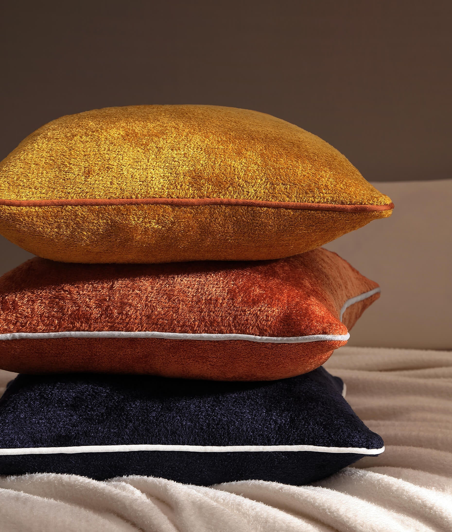 Cloud Silque Throw Pillow With Piping