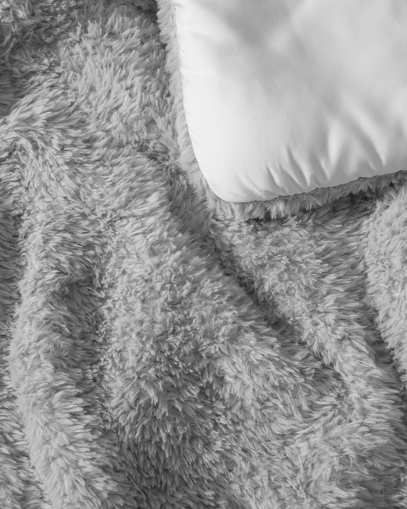 Breathable Faux Fur Comforter Bundle
