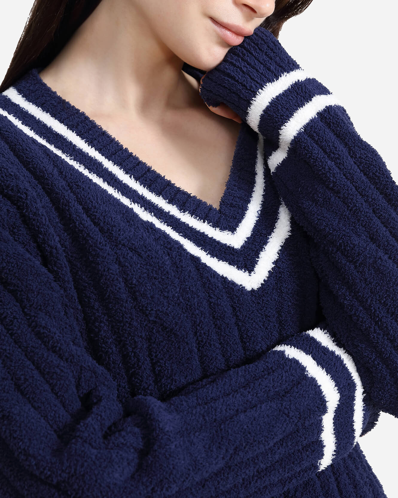 Snug Lite Braided V- Neck Pullover